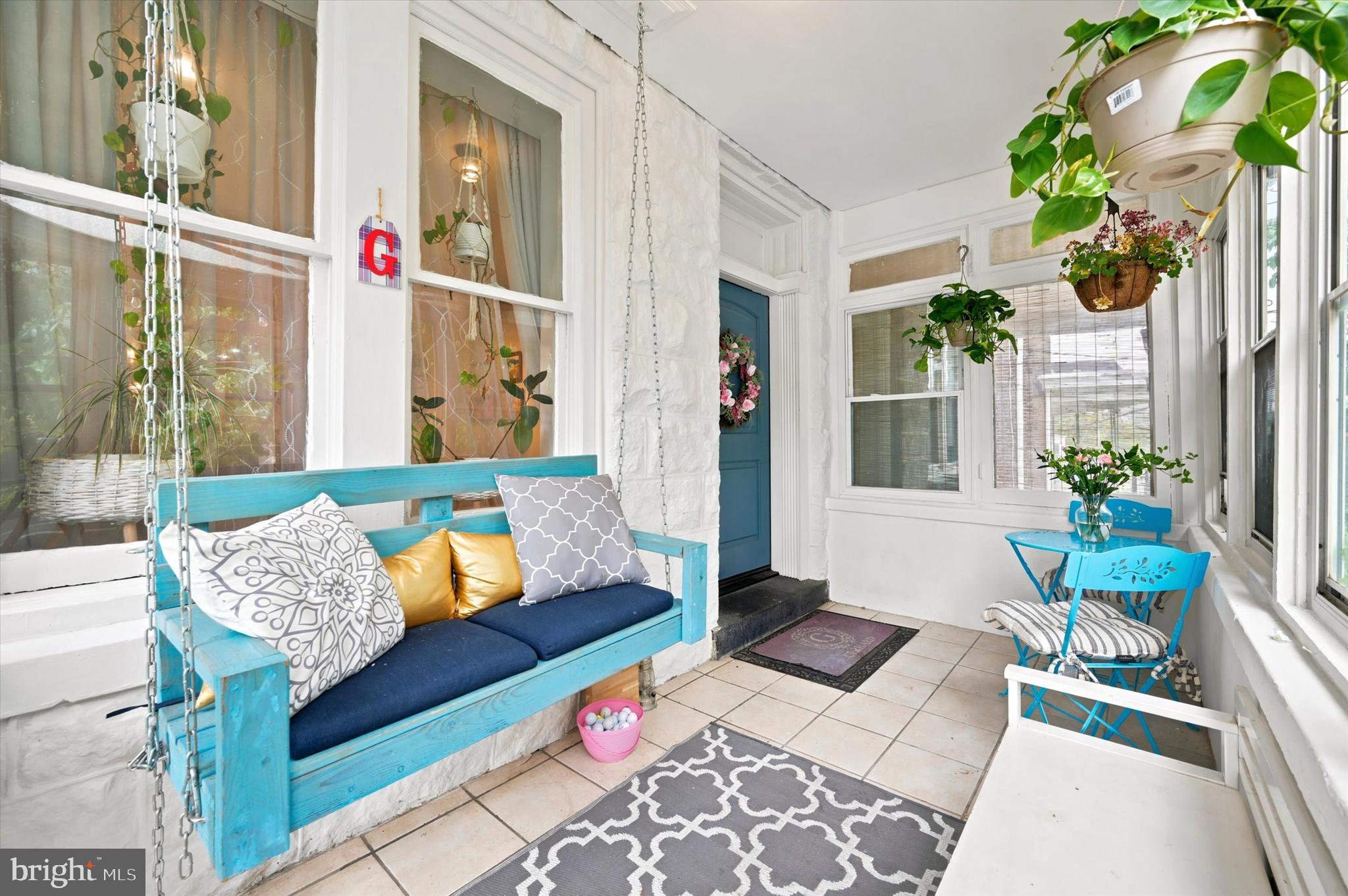 ROXBOROUGH - Residential
