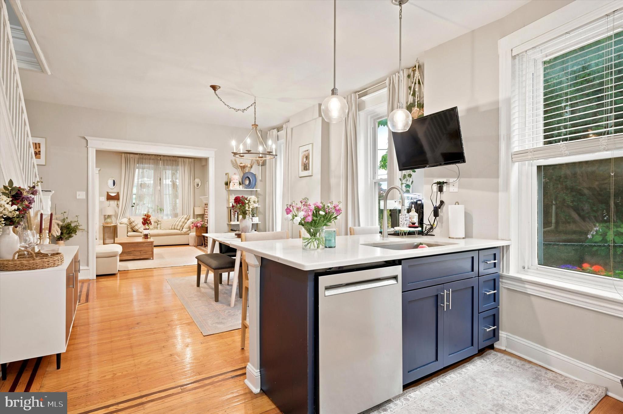 ROXBOROUGH - Residential