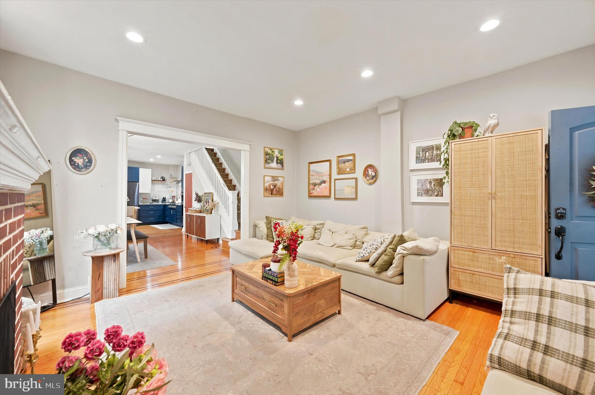 ROXBOROUGH - Residential