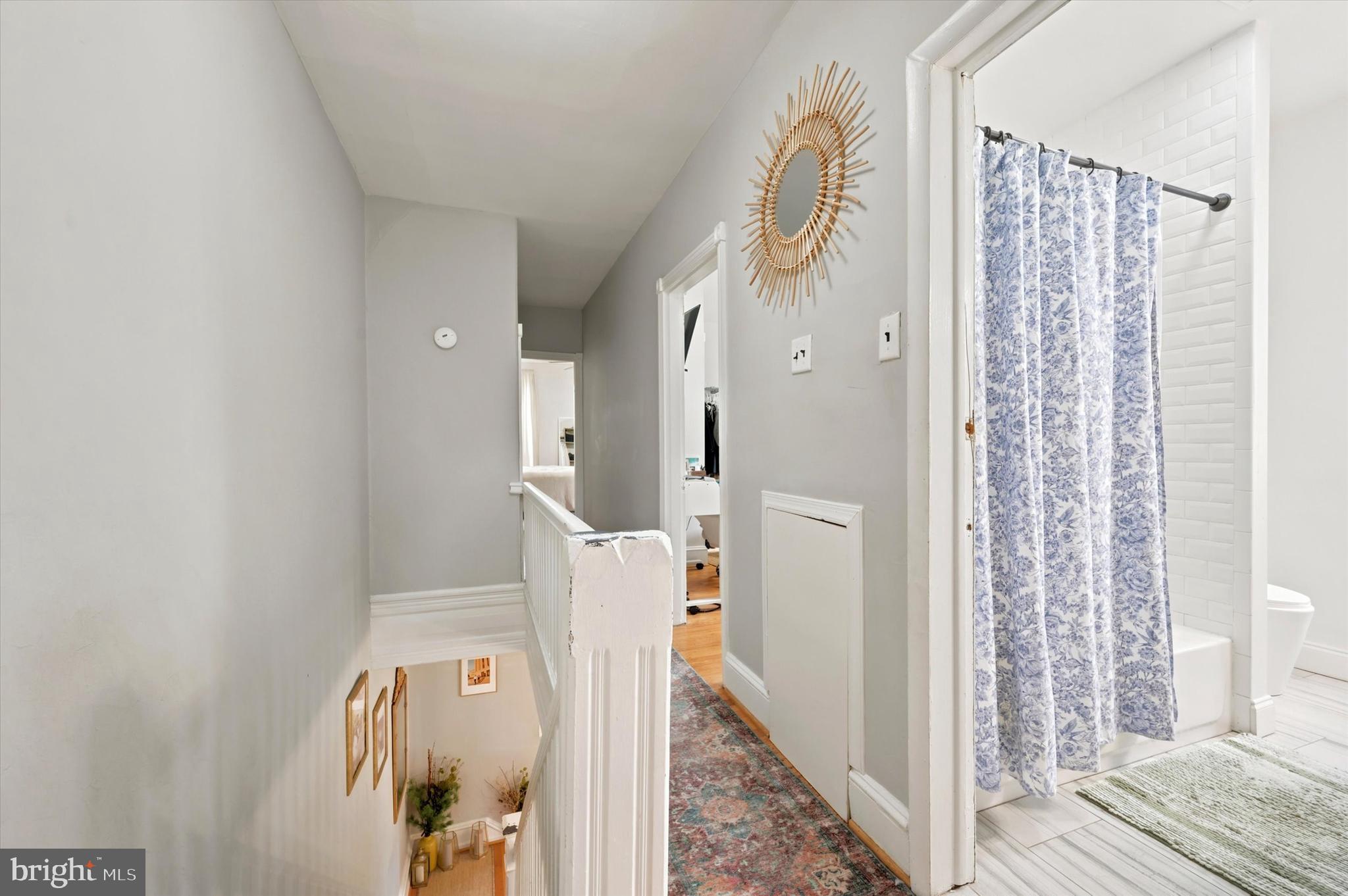 ROXBOROUGH - Residential