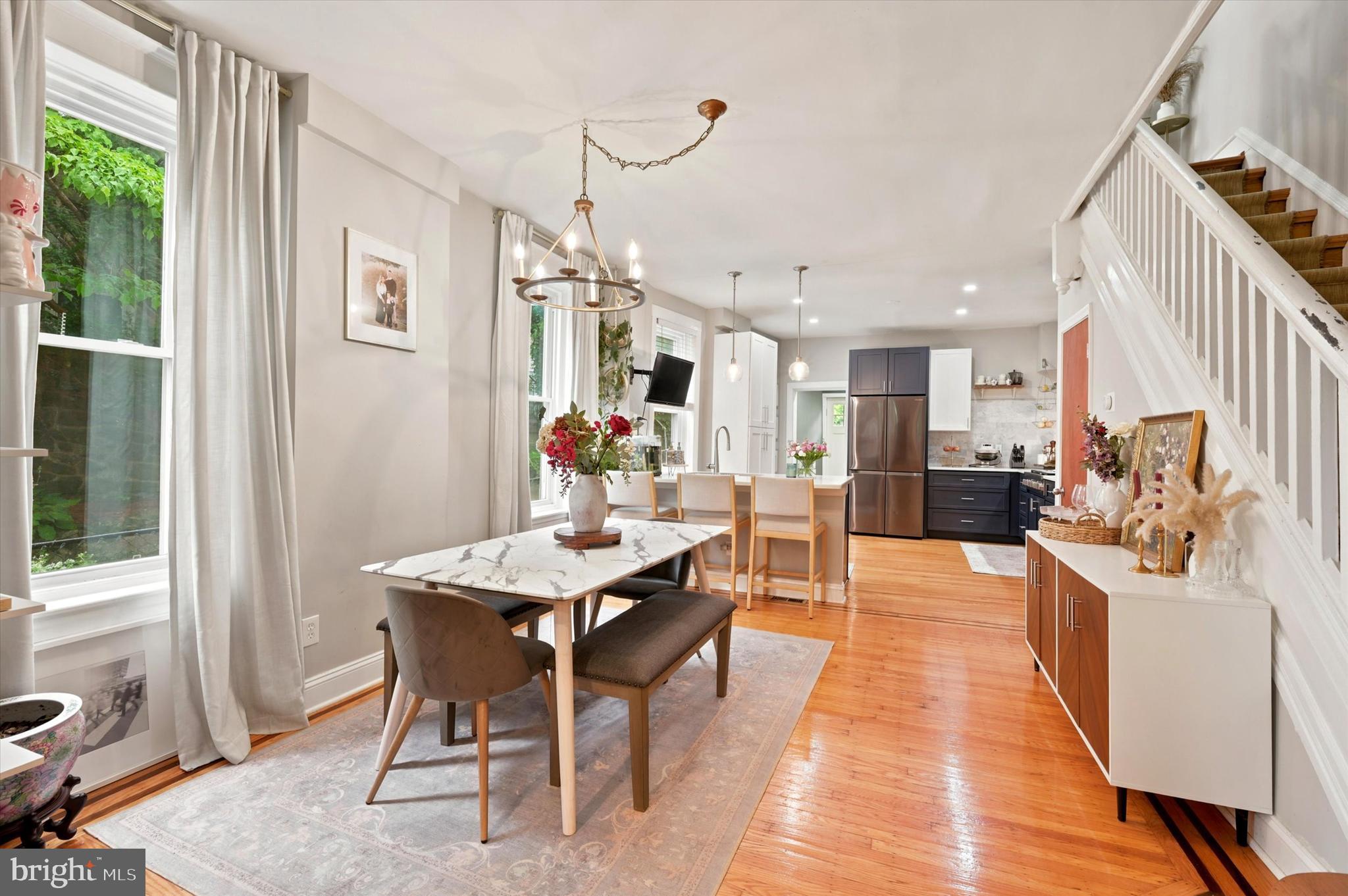 ROXBOROUGH - Residential