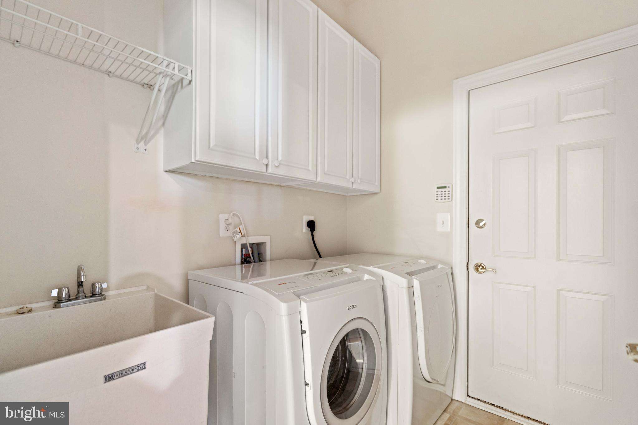 REGENCY AT DOMINION VALLEY - Residential