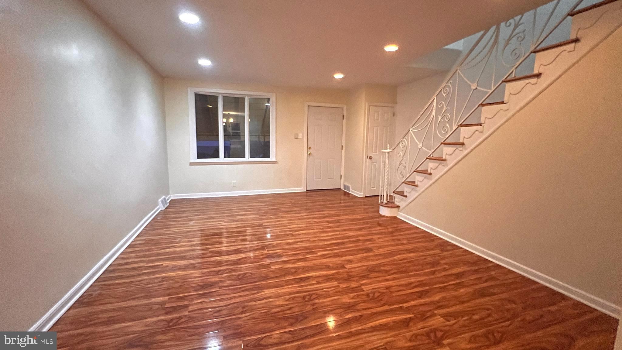 HOLMESBURG - Residential