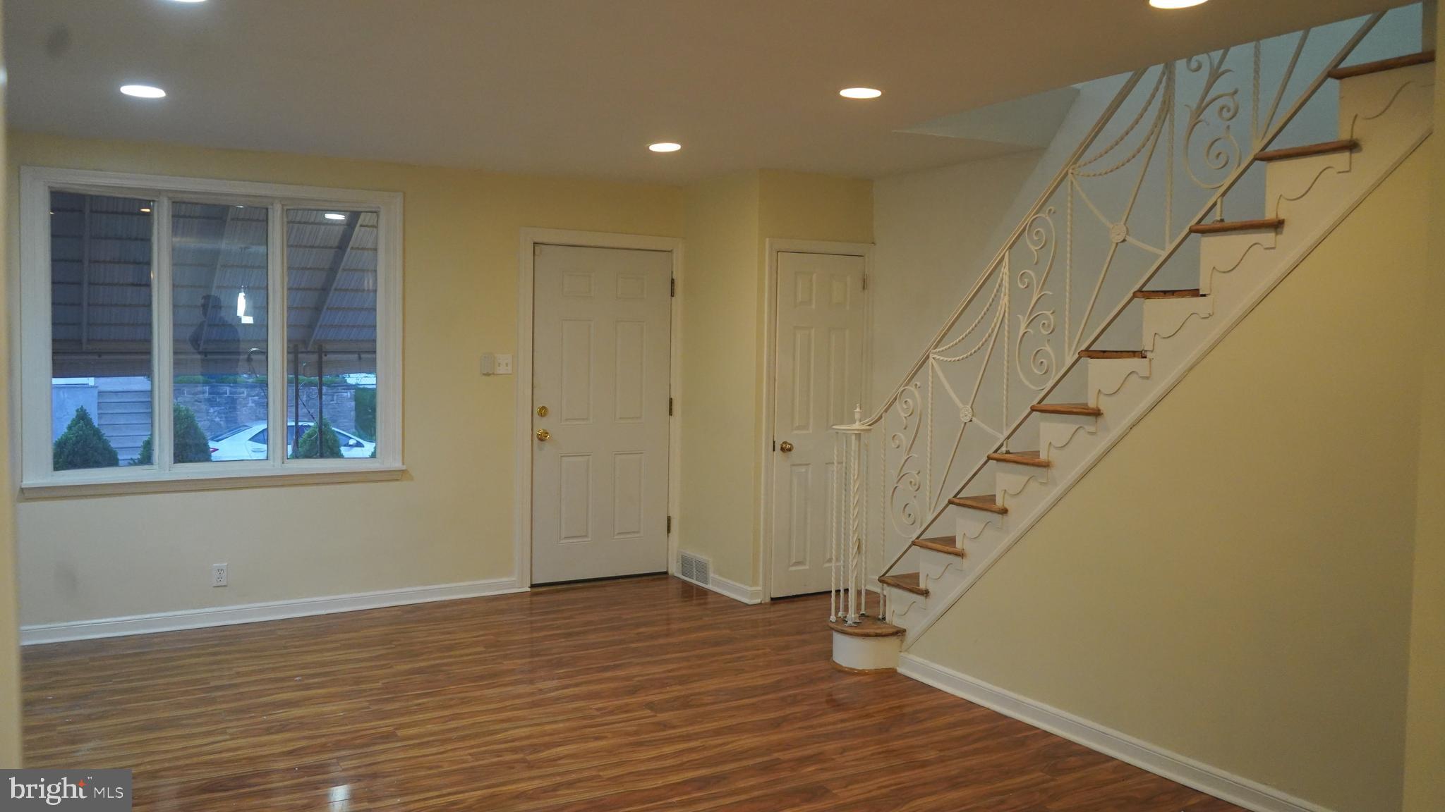 HOLMESBURG - Residential