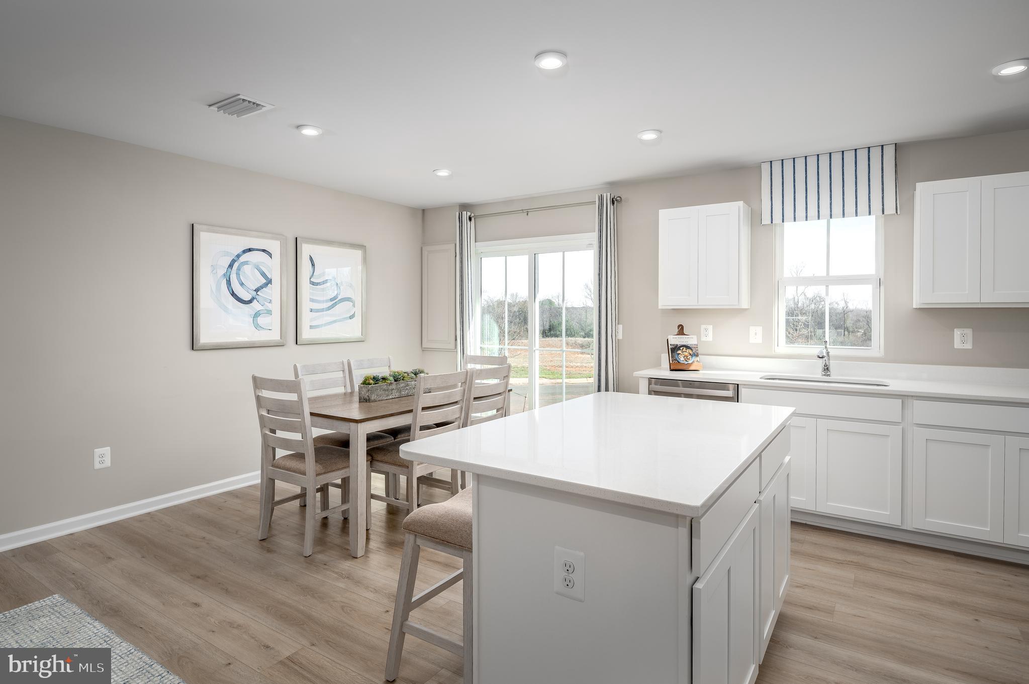 CARDINAL POINTE - Residential