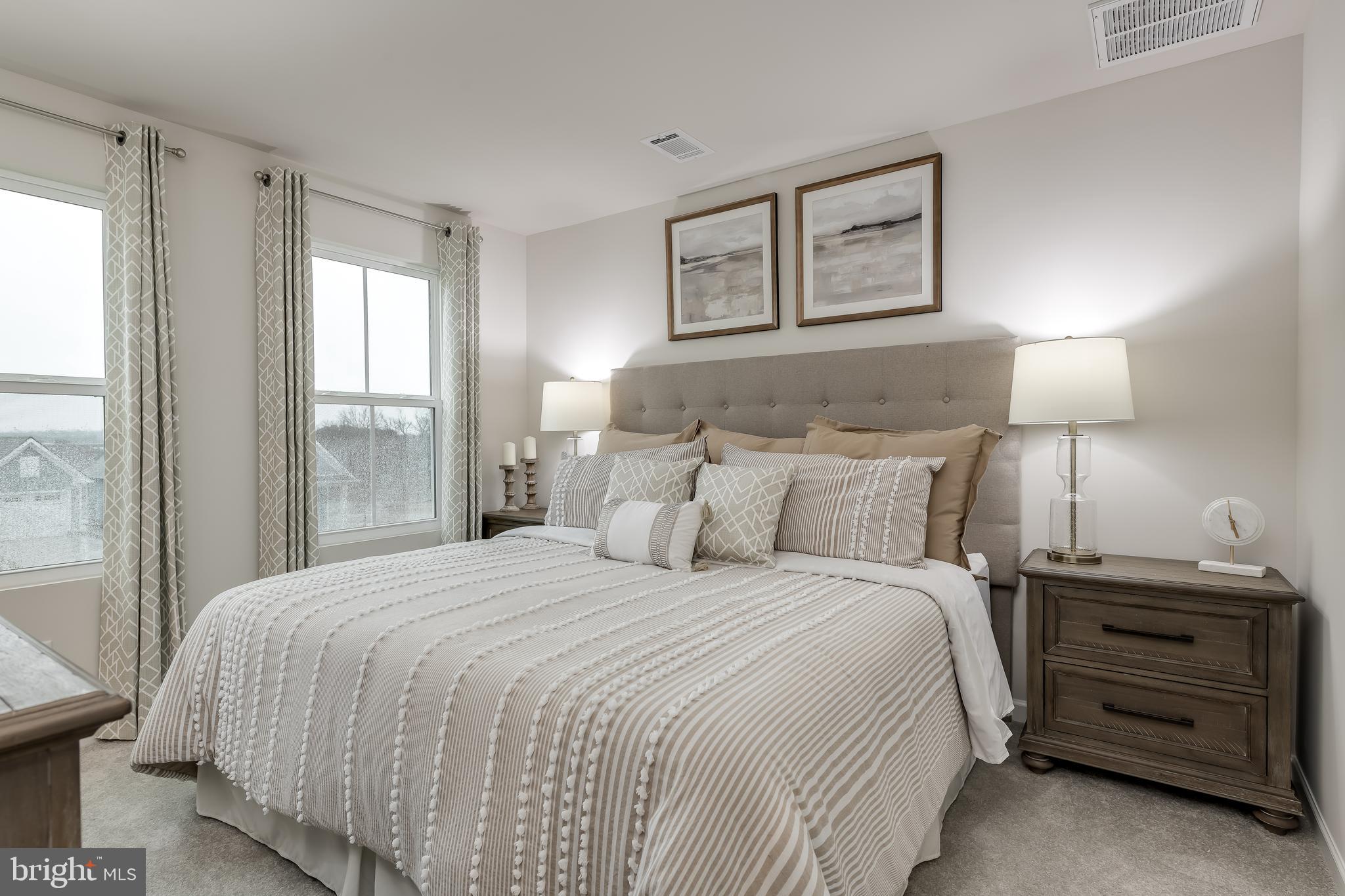CARDINAL POINTE - Residential
