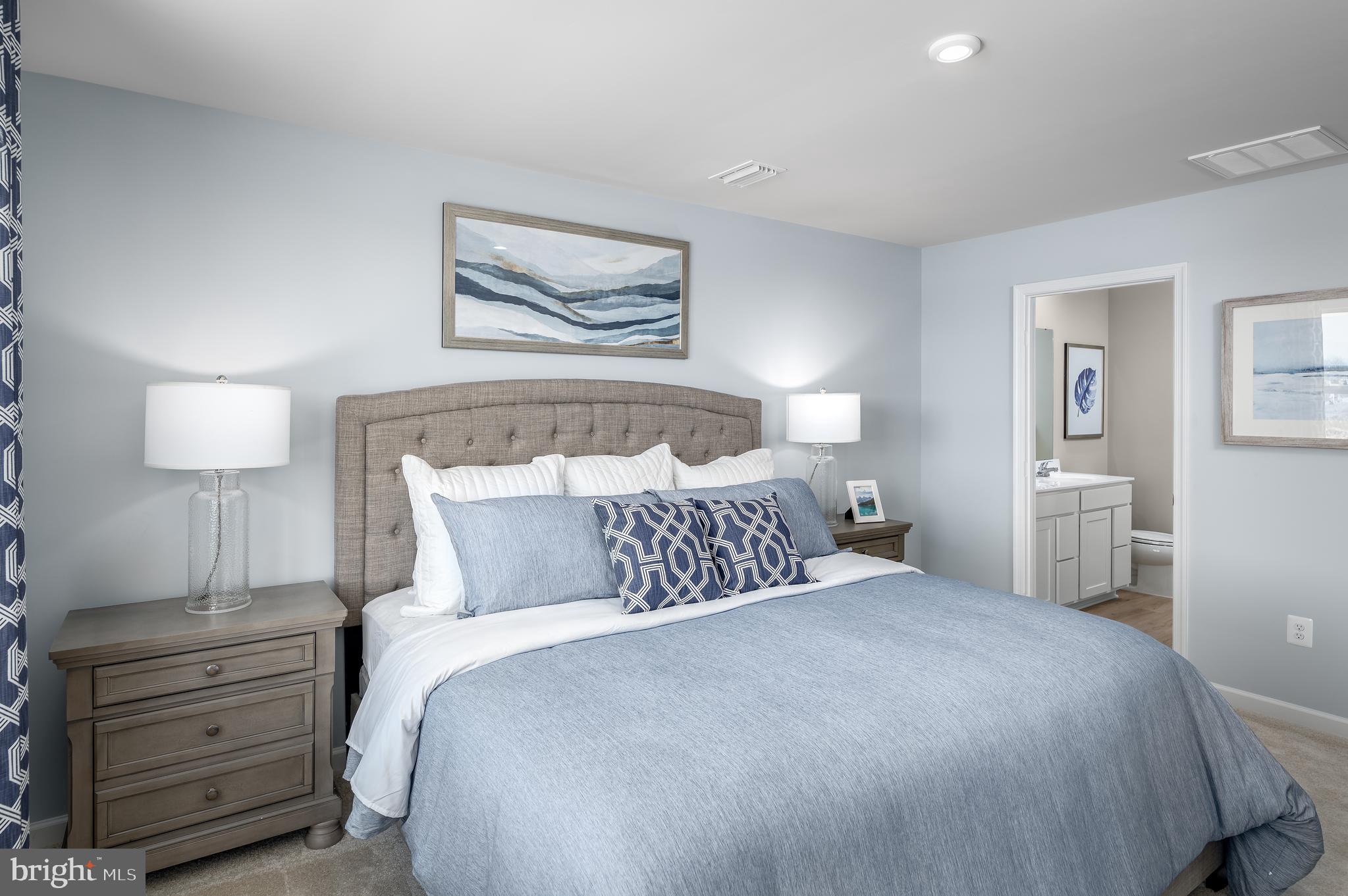 CARDINAL POINTE - Residential