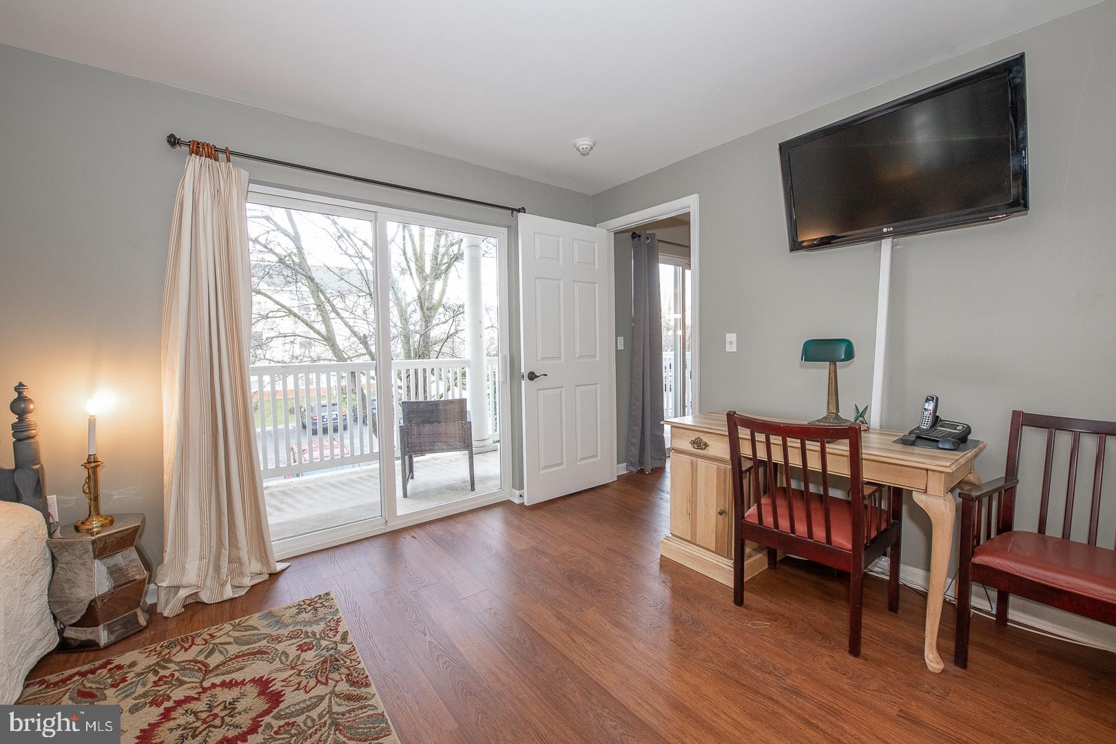 PAOLI POINTE - Residential