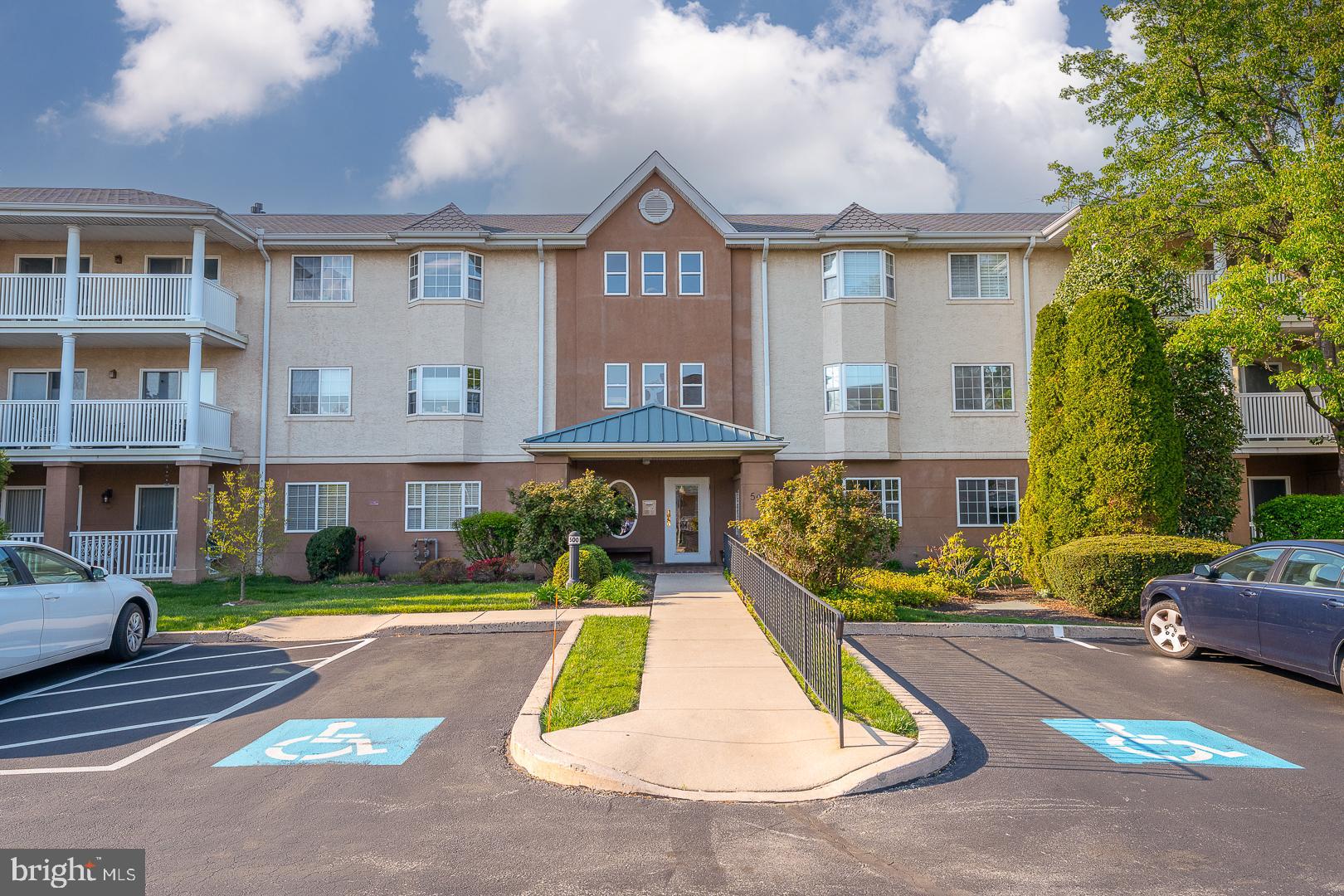 PAOLI POINTE - Residential