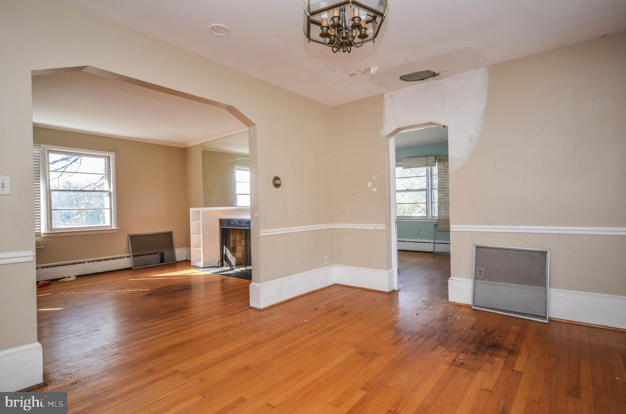 WHEATON OUT RES. (2) - Residential
