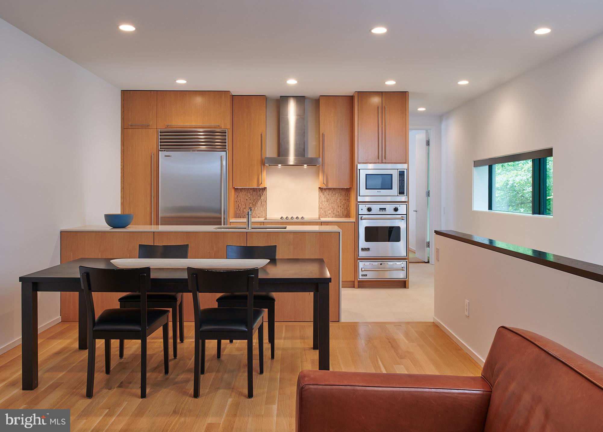 CHEVY CHASE - Residential