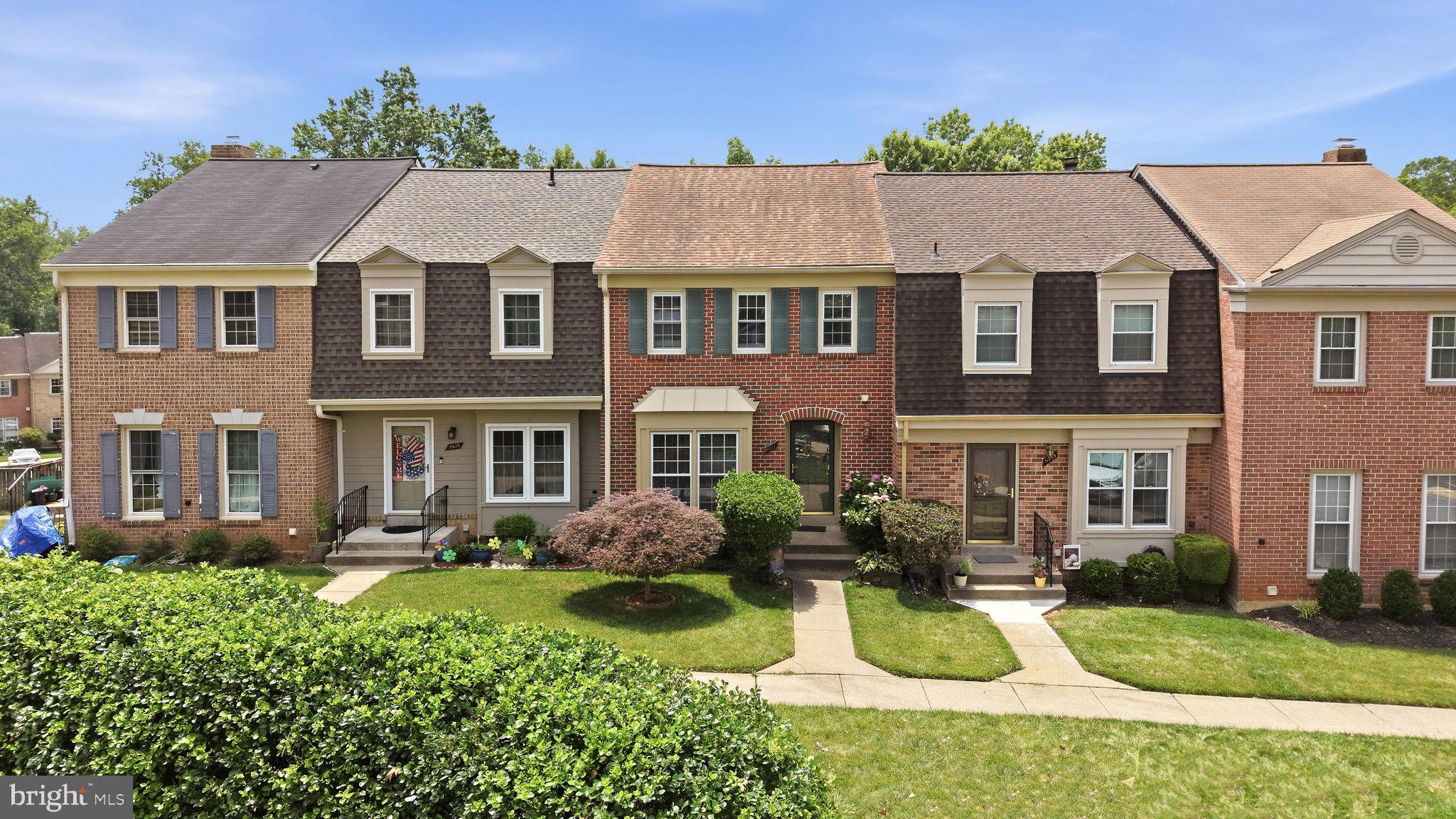 LAKEPOINTE - Residential