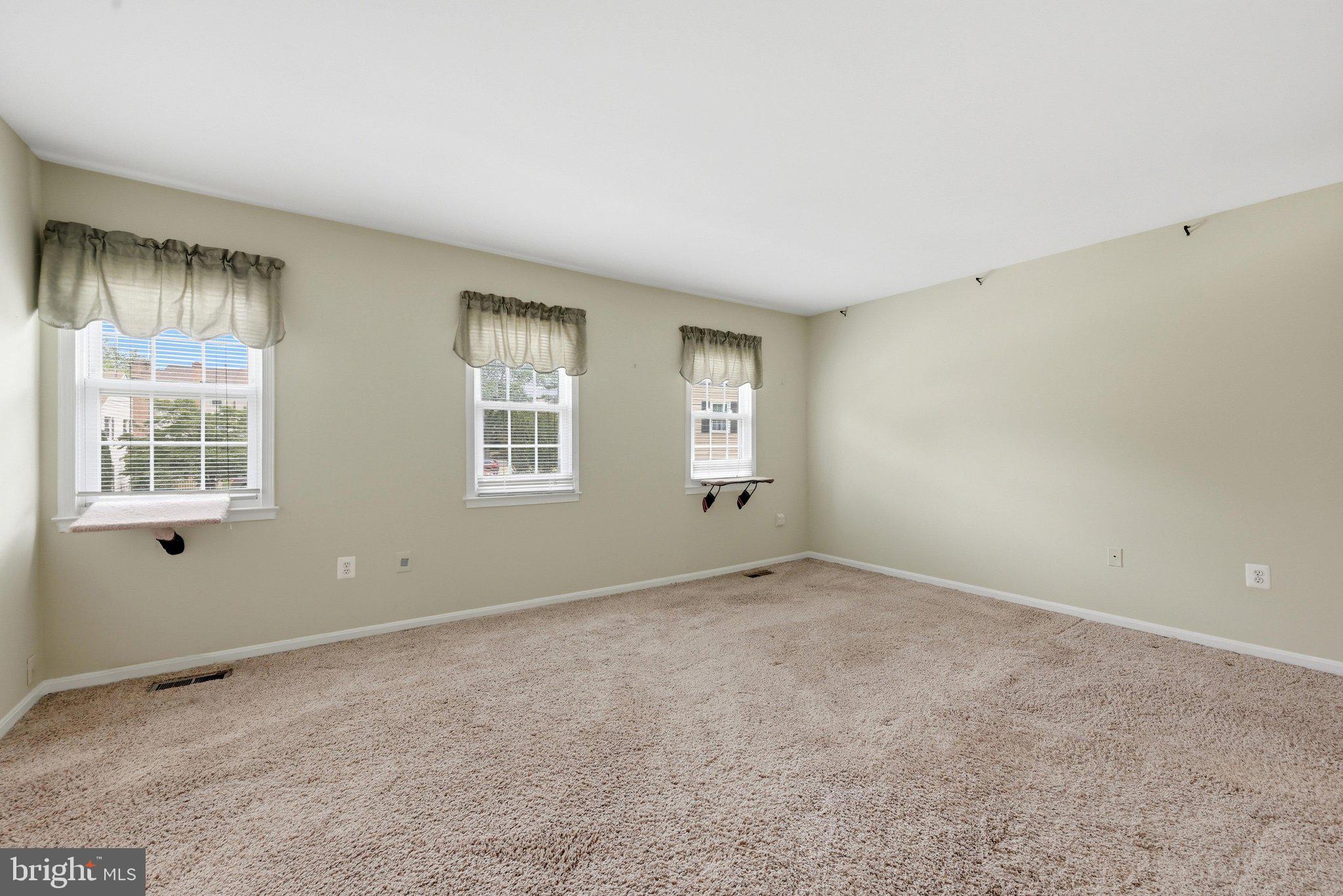 LAKEPOINTE - Residential