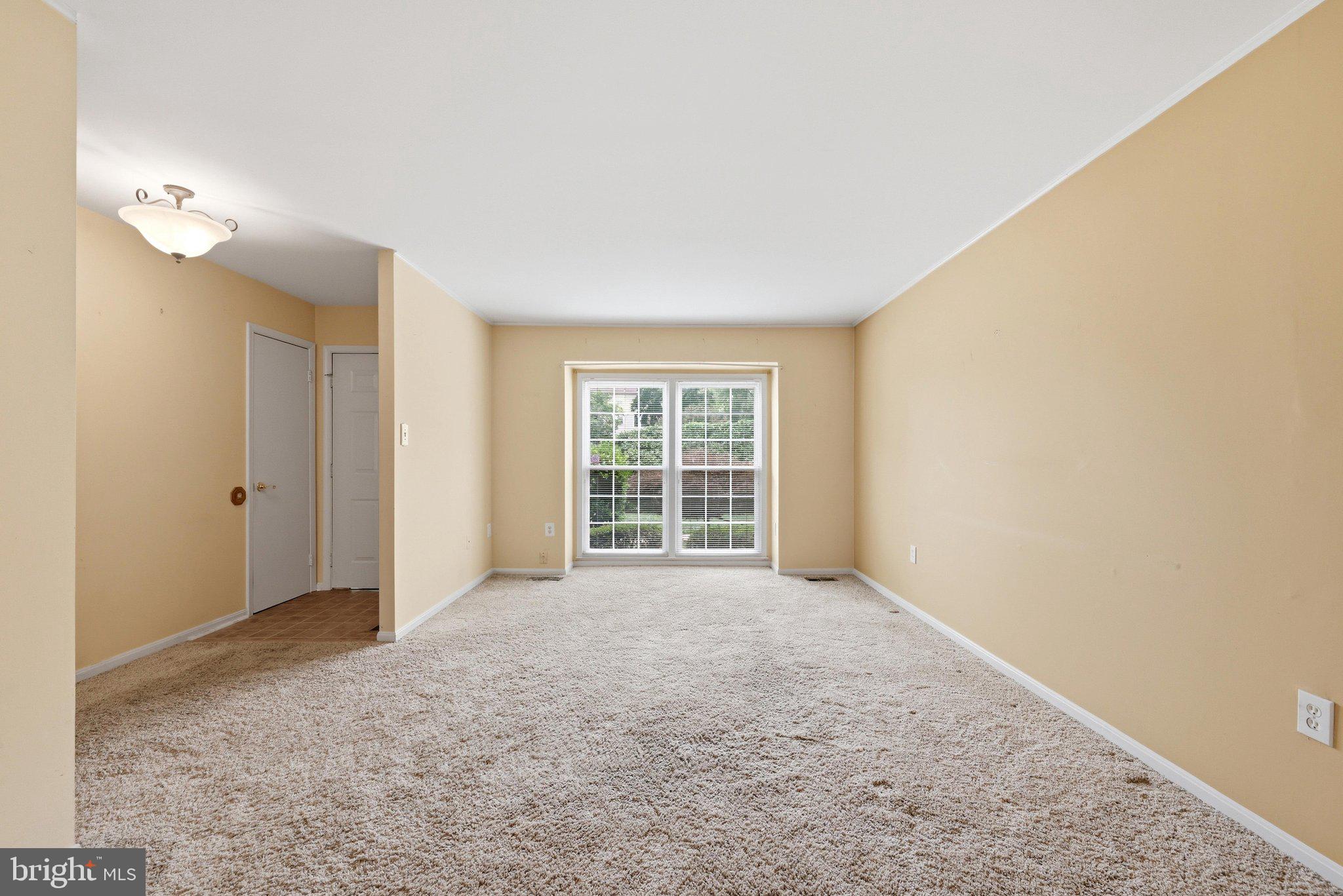 LAKEPOINTE - Residential