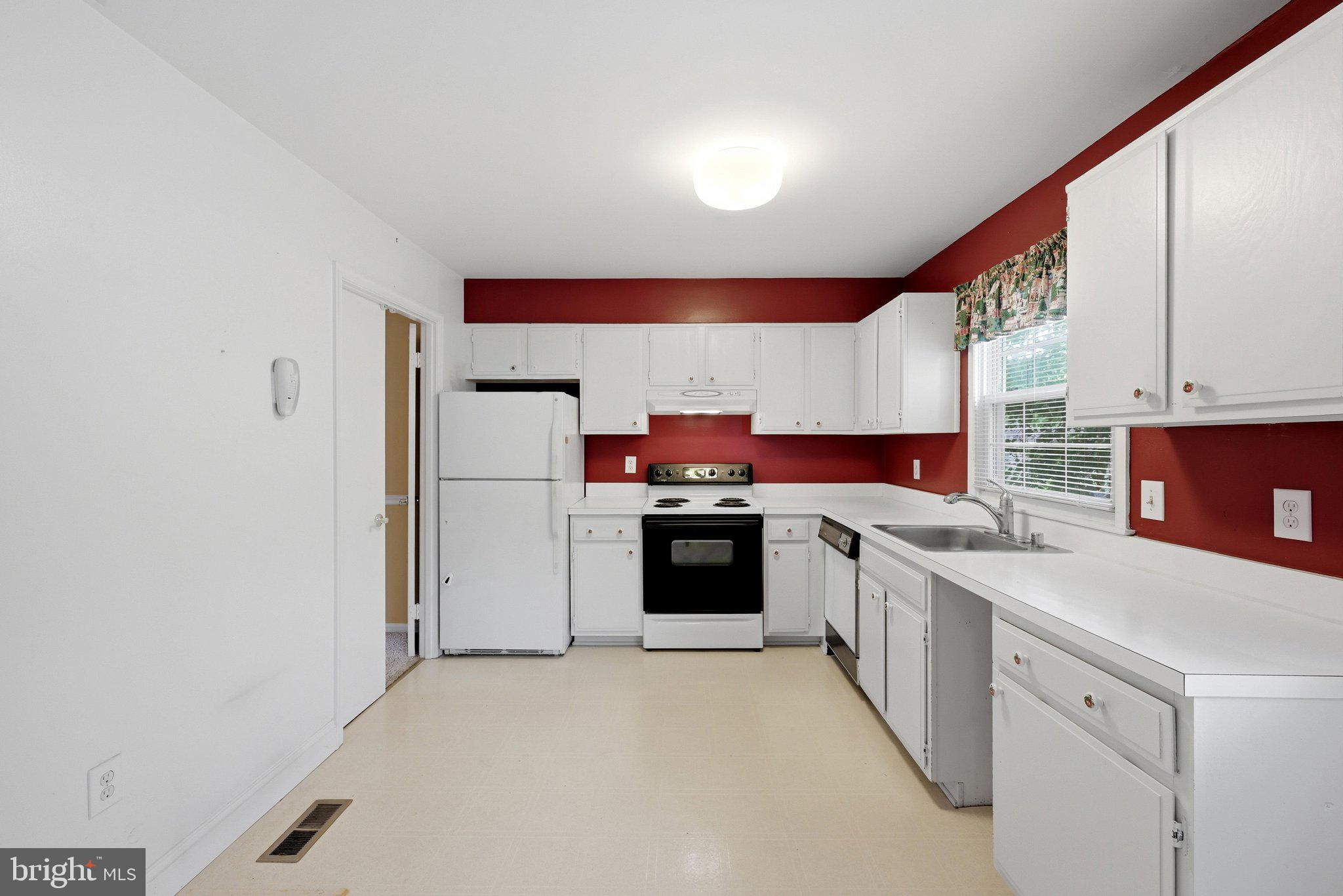 LAKEPOINTE - Residential