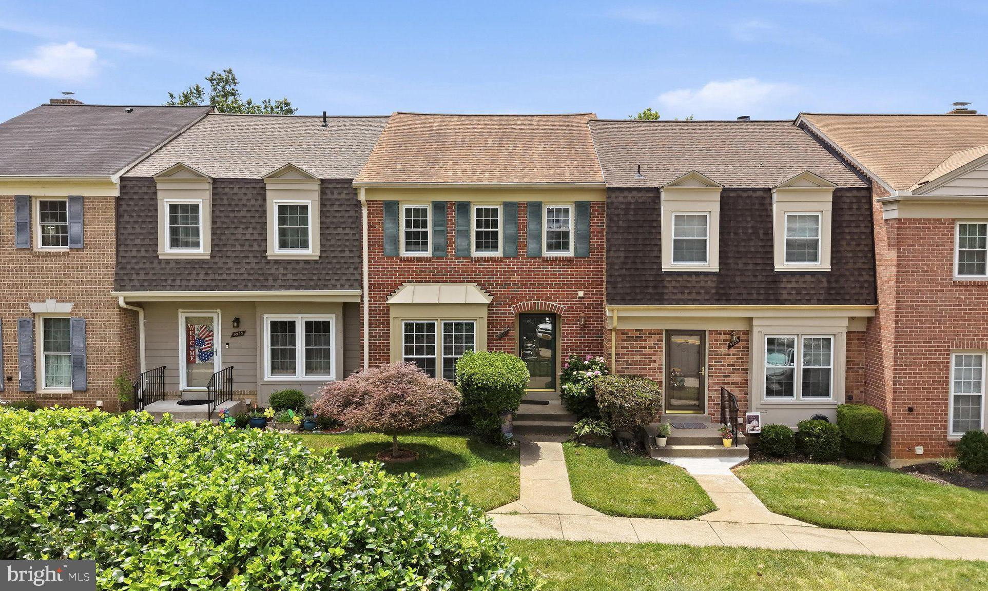 LAKEPOINTE - Residential