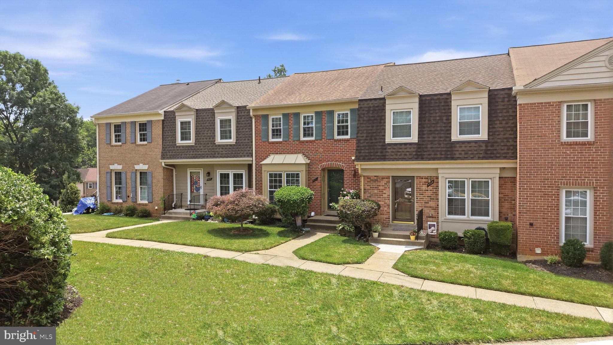 LAKEPOINTE - Residential