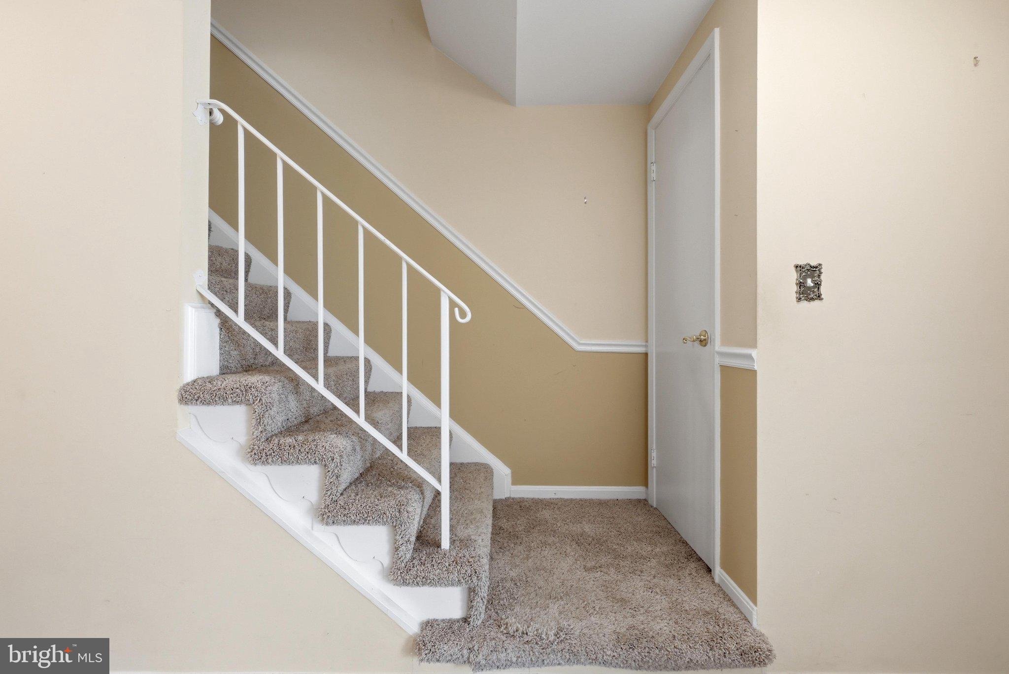 LAKEPOINTE - Residential