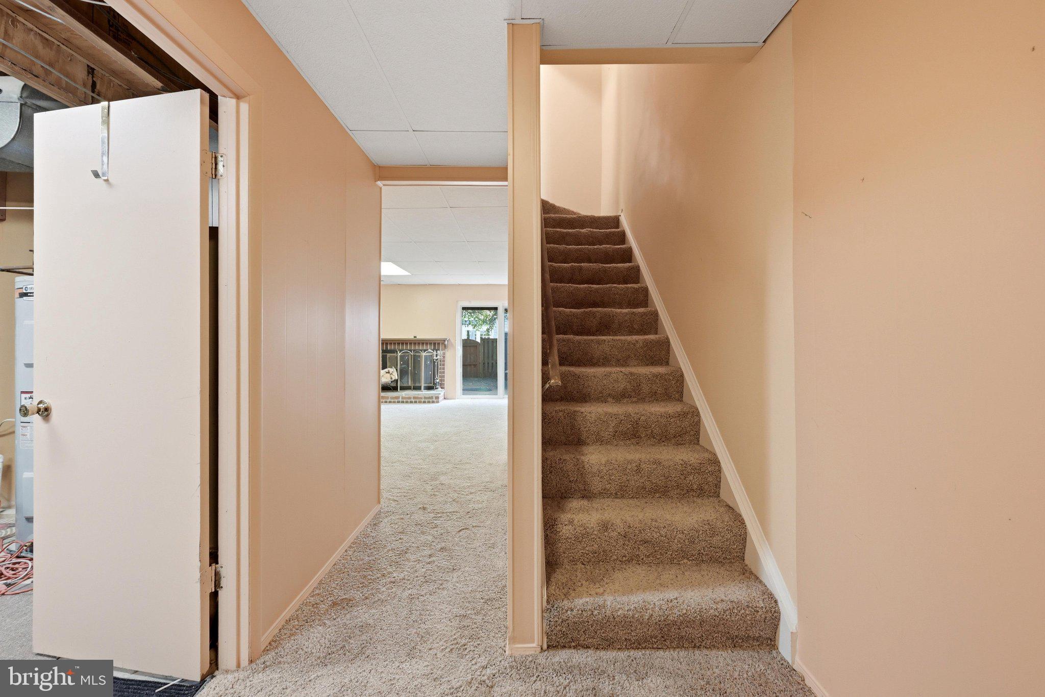 LAKEPOINTE - Residential