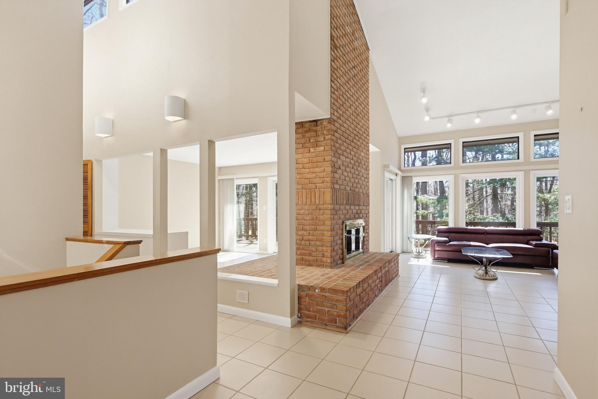 WORTHINGTON VALLEY ESTATES - Residential