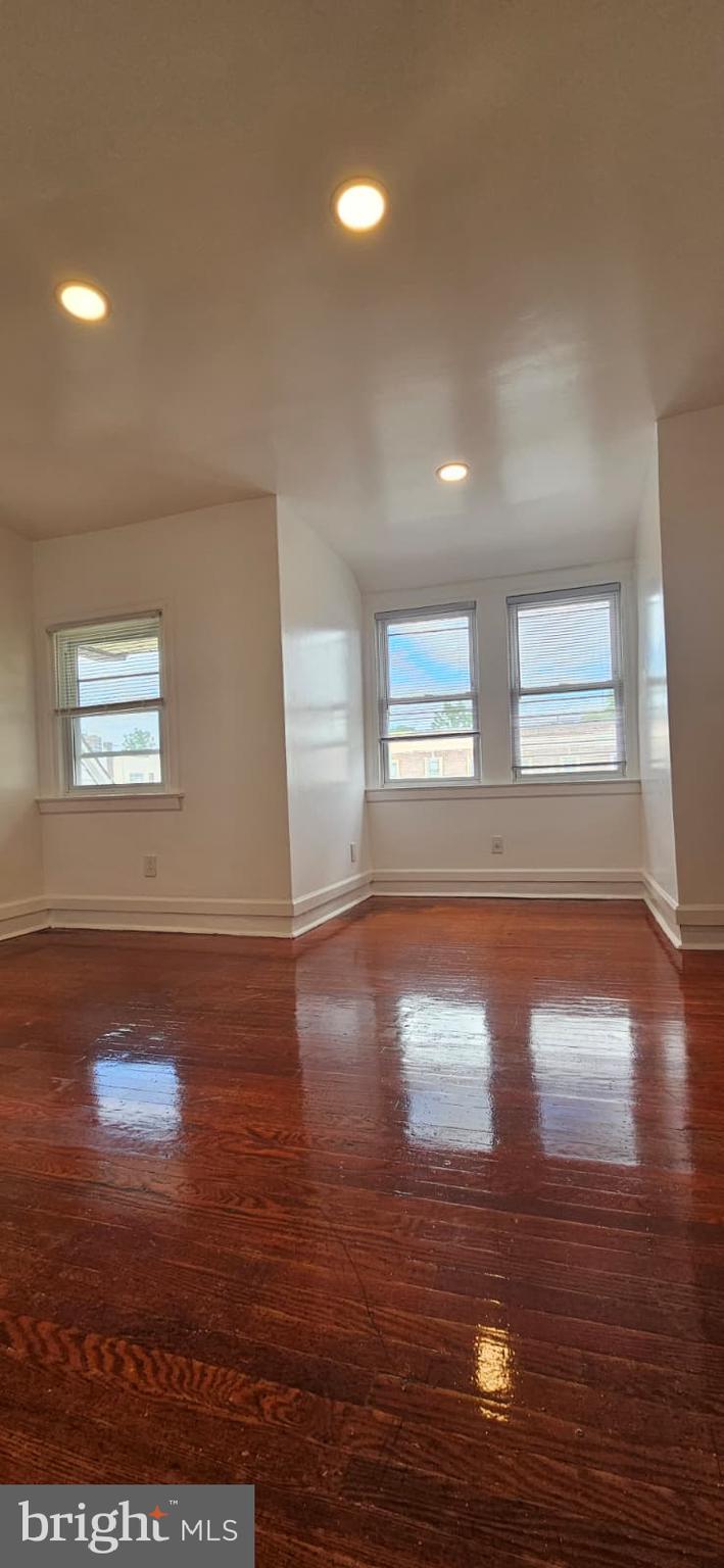 OLNEY - Residential