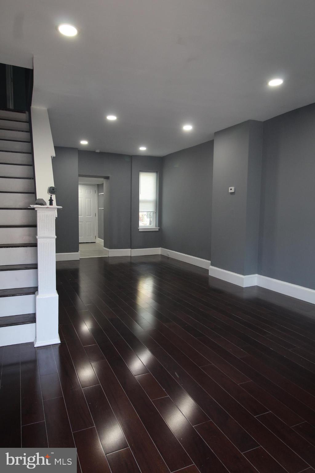 PORT RICHMOND - Residential