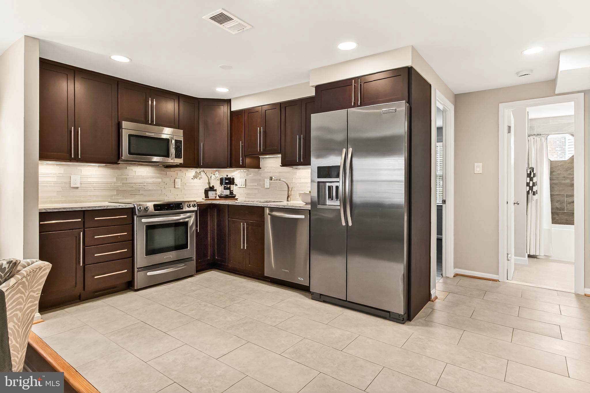 BEDFORD PARK - Residential