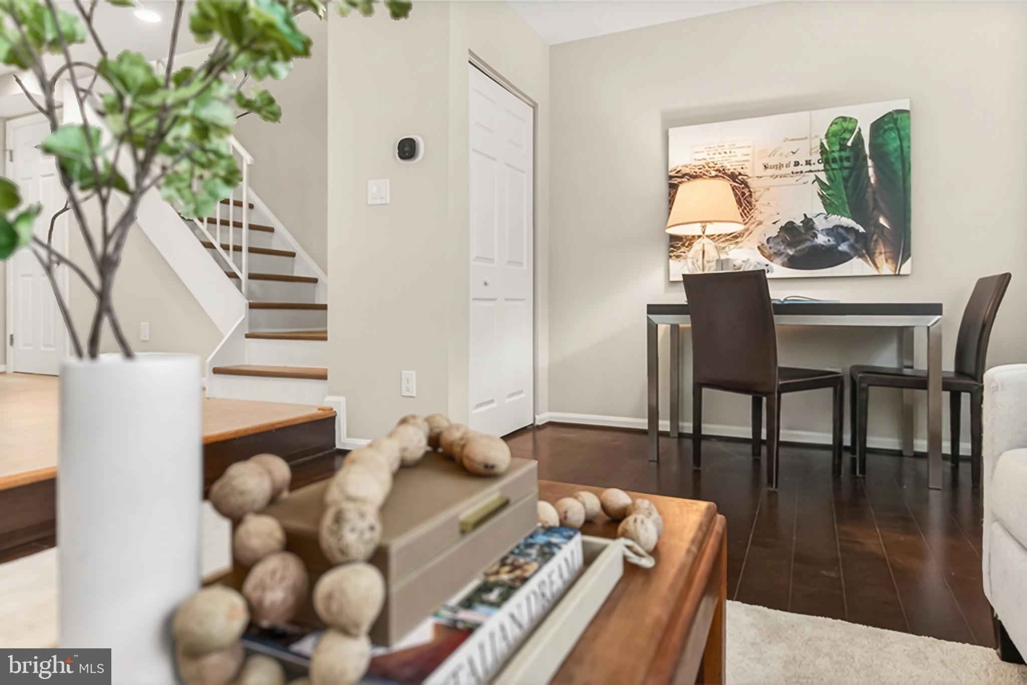 BEDFORD PARK - Residential