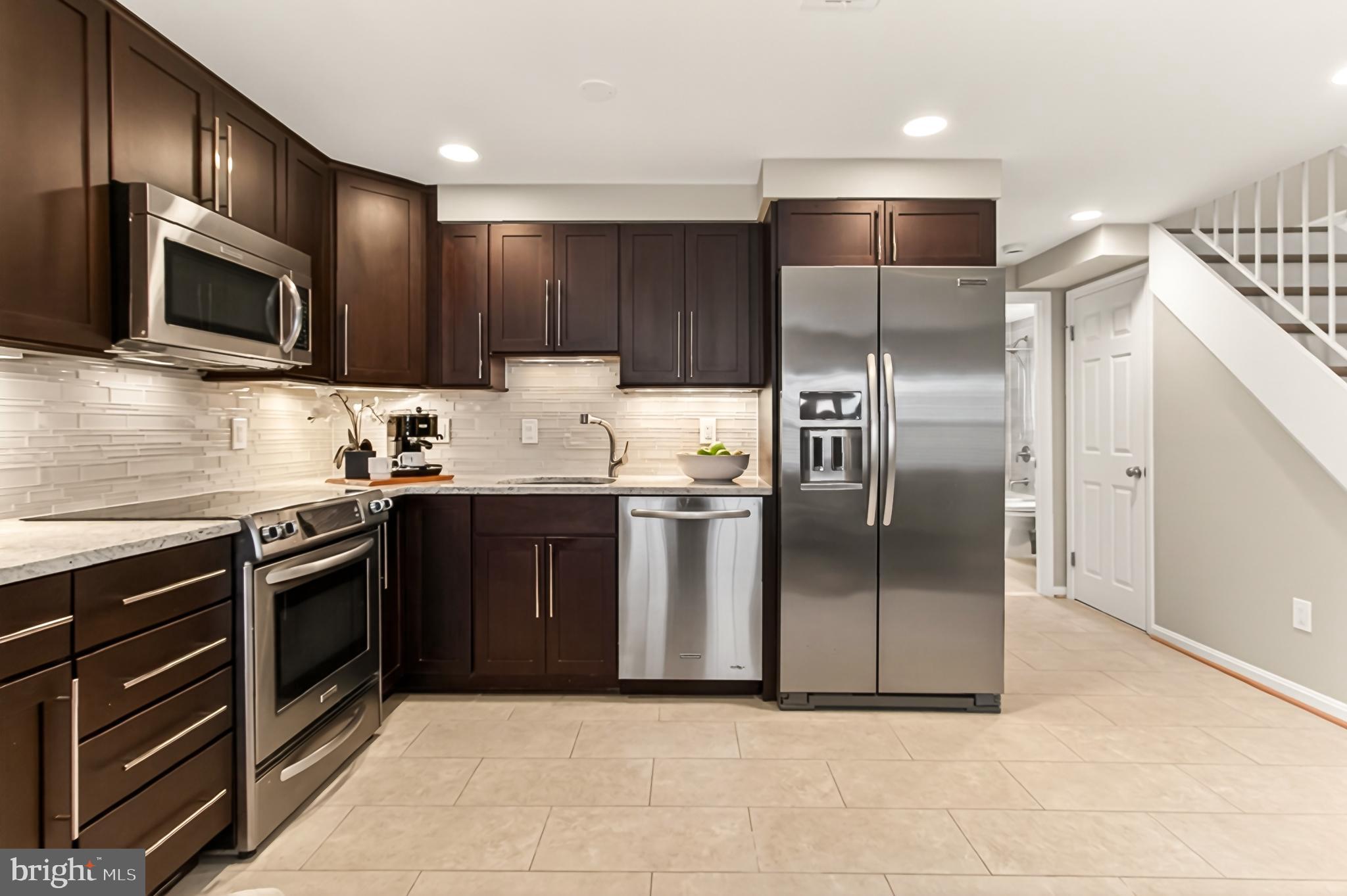 BEDFORD PARK - Residential
