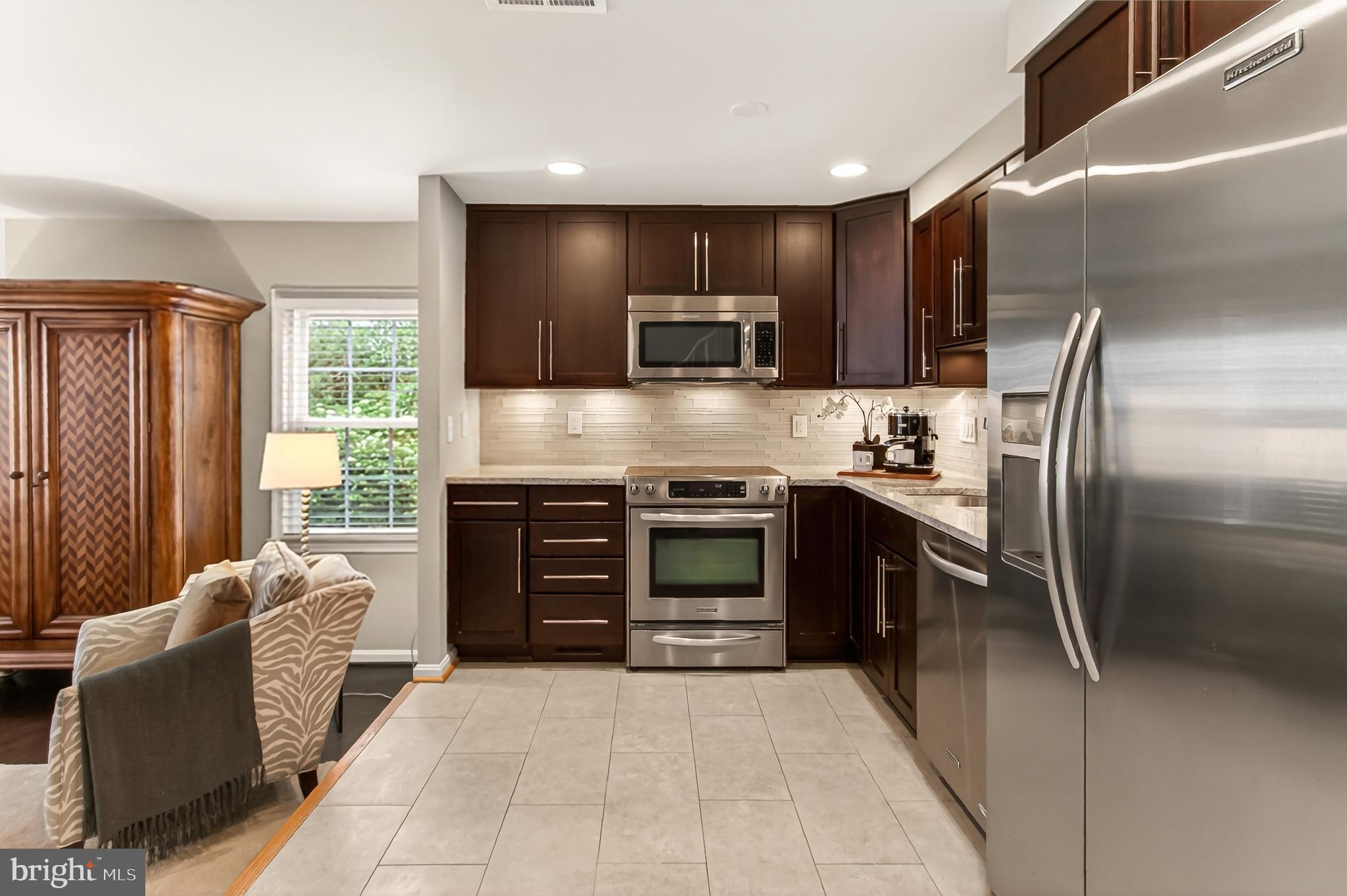 BEDFORD PARK - Residential