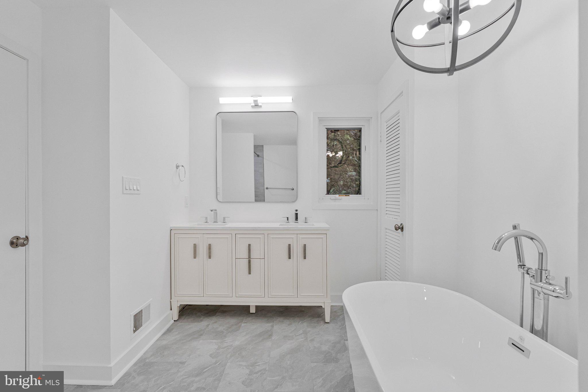 BAILIWICK - Residential