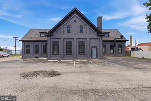 Unique 4-unit commercial investment opportunity near I-83! This spacious mixed-use property sits on a 0.41-acre corner lot at Prospect Ave. and Pattison St., offering high visibility, strong accessibility, and 15+ parking spaces. The property features 4 total commercial units, with one unit currently occupied and an additional unit scheduled to be occupied in August. The current lease is triple net, and the projected August lease is also expected to be triple net, with tenants responsible for utilities and applicable property expenses. An upgraded commercial kitchen adds value and flexibility for potential food service, catering, restaurant, retail, office, daycare, or continued multi-unit commercial use, subject to York City approval. A strong opportunity for an investor or owner-user seeking visibility, parking, income potential, and flexible commercial space. Buyer to verify zoning, permitted uses, leases, expenses, and approvals with York City.