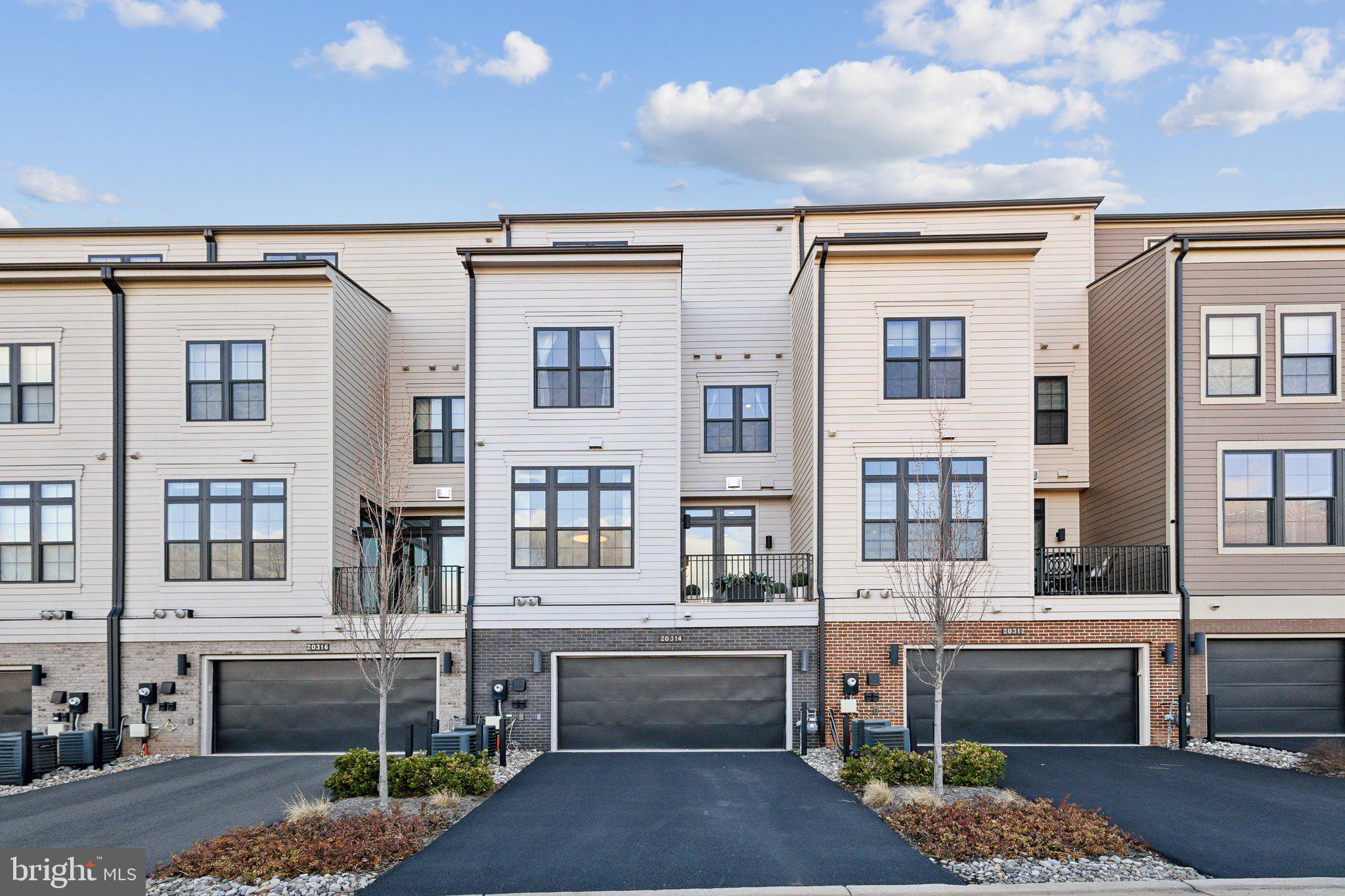 ONE LOUDOUN - Residential