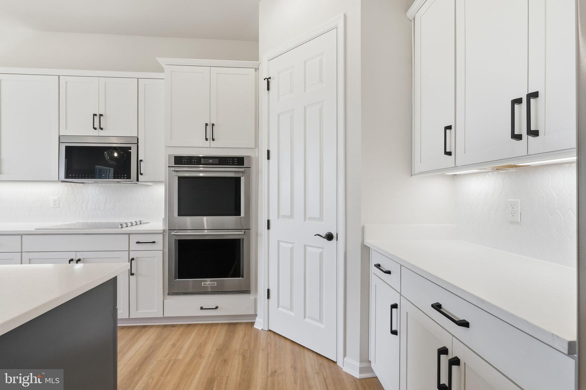 LAKESIDE AT TRAPPE - Residential