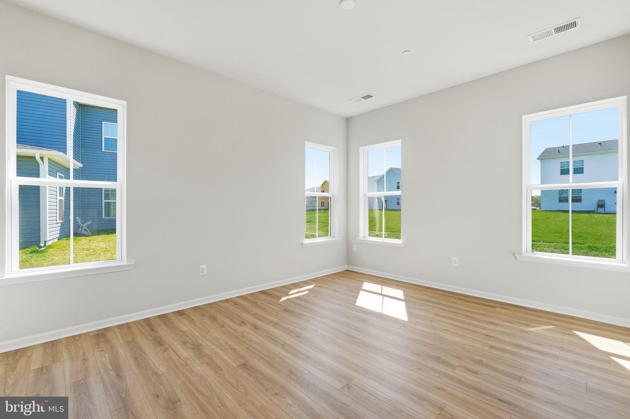 LAKESIDE AT TRAPPE - Residential