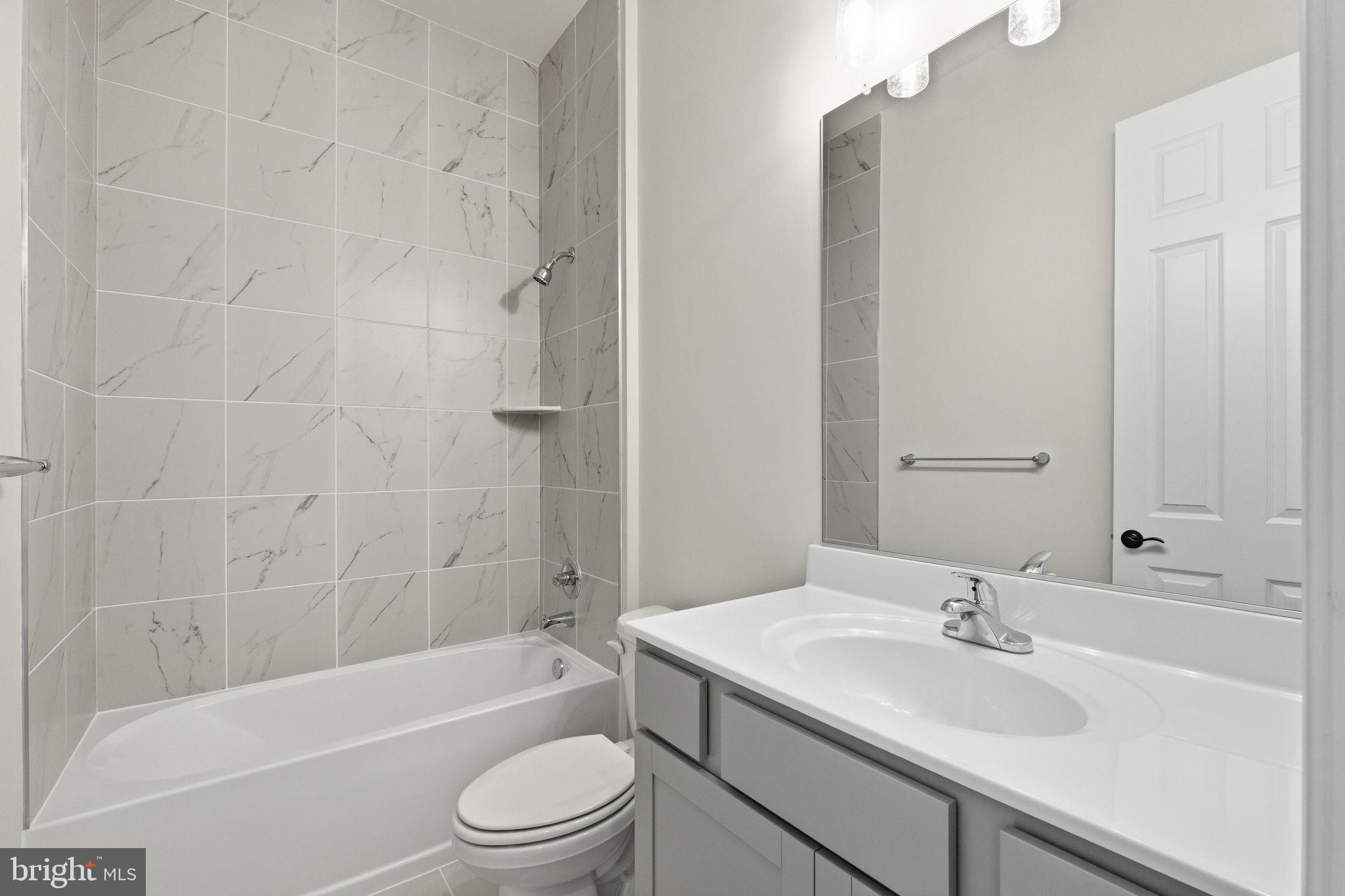 LAKESIDE AT TRAPPE - Residential