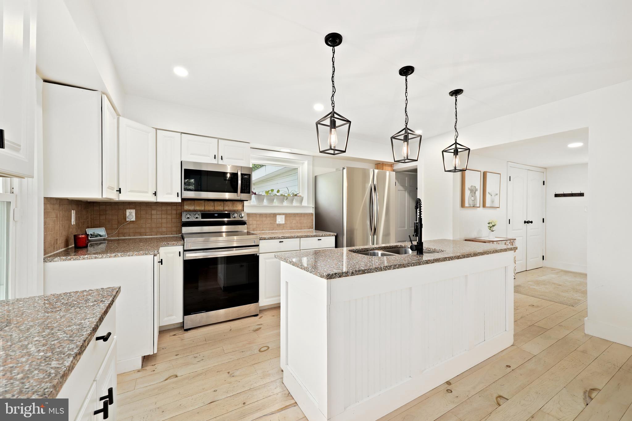 TOWN OF PURCELLVILLE - Residential