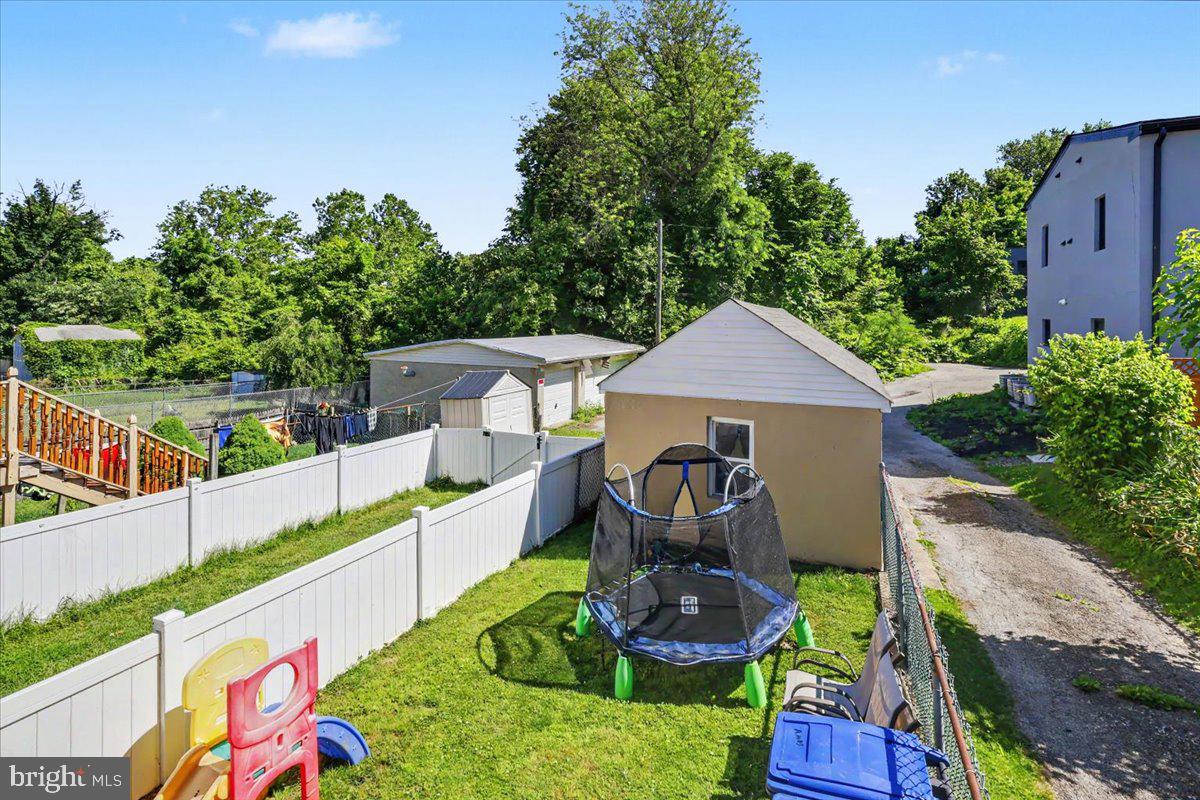 CONSHOHOCKEN - Residential