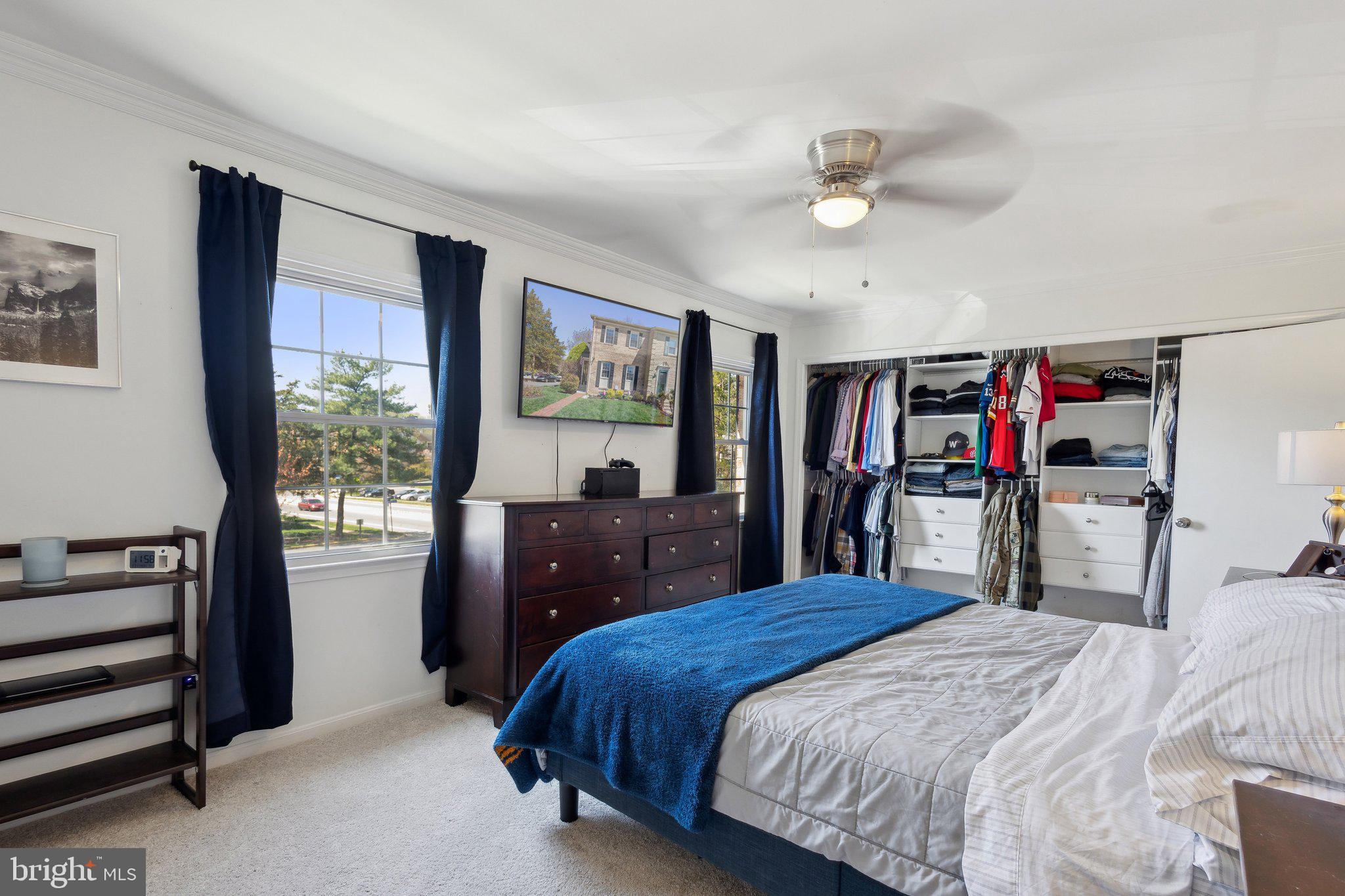 ROYAL COURT - Residential