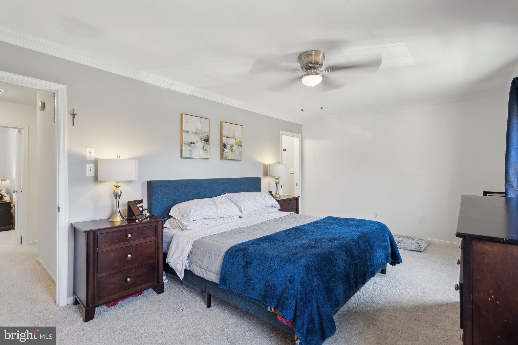 ROYAL COURT - Residential