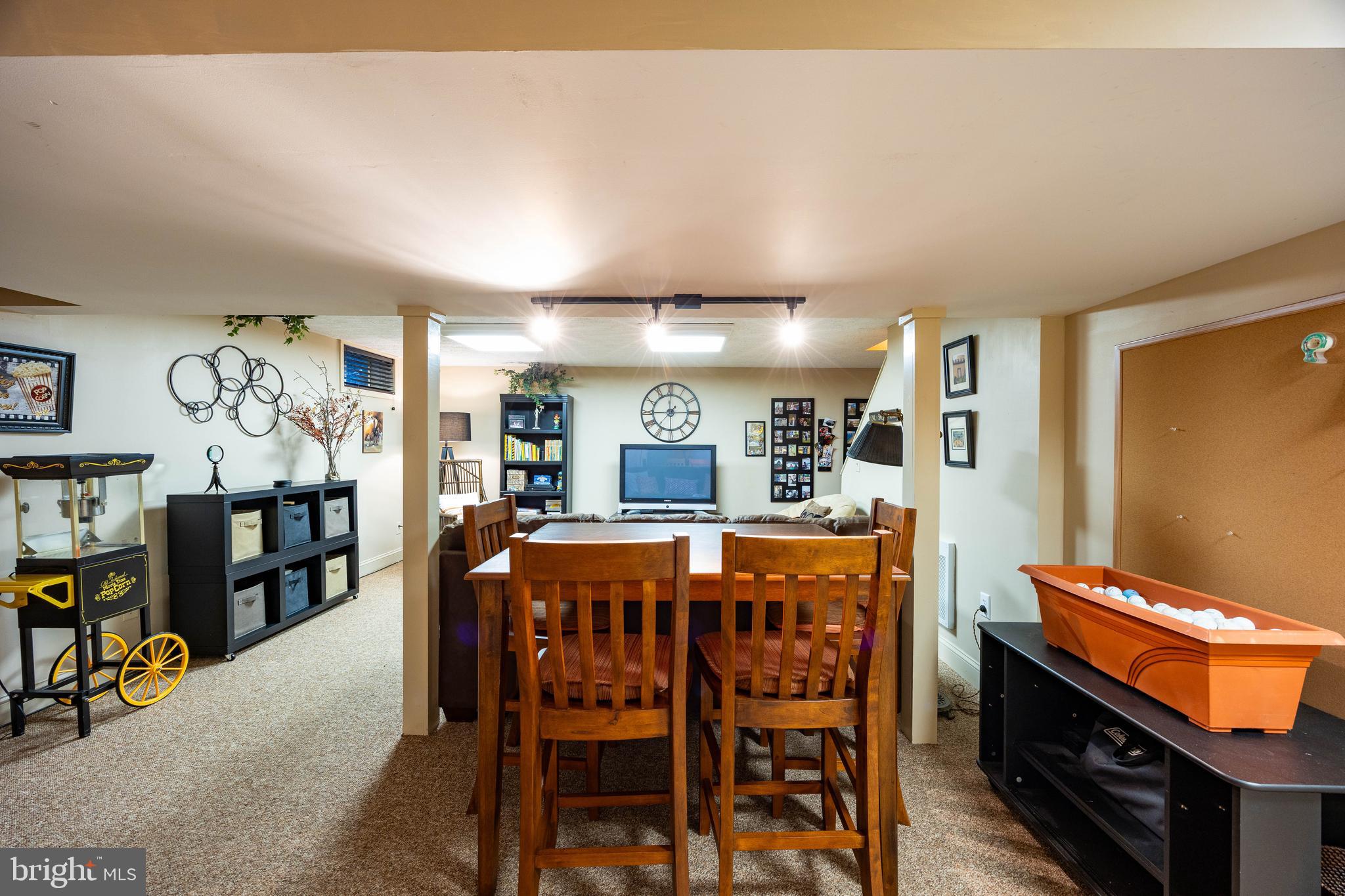 WOODBRIER MANOR - Residential