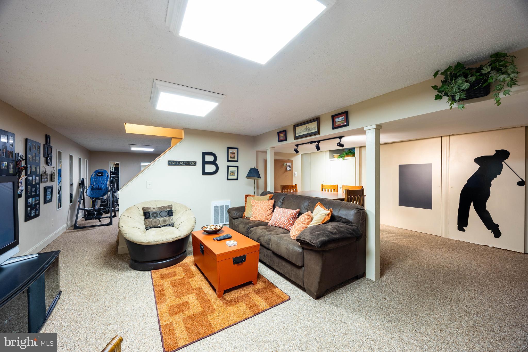 WOODBRIER MANOR - Residential