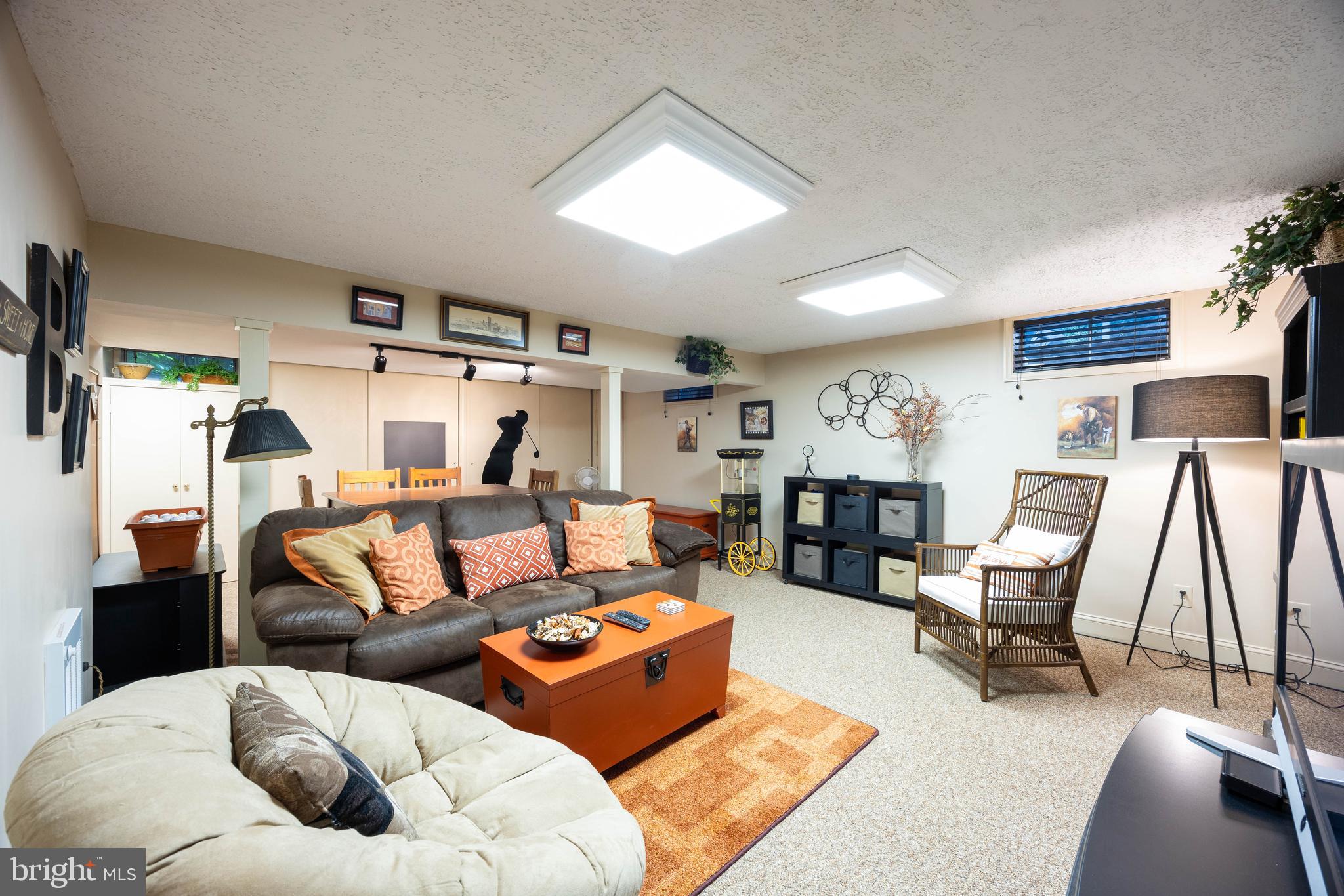 WOODBRIER MANOR - Residential