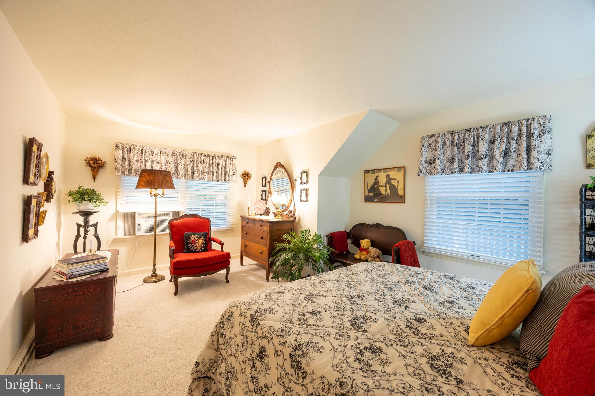 WOODBRIER MANOR - Residential