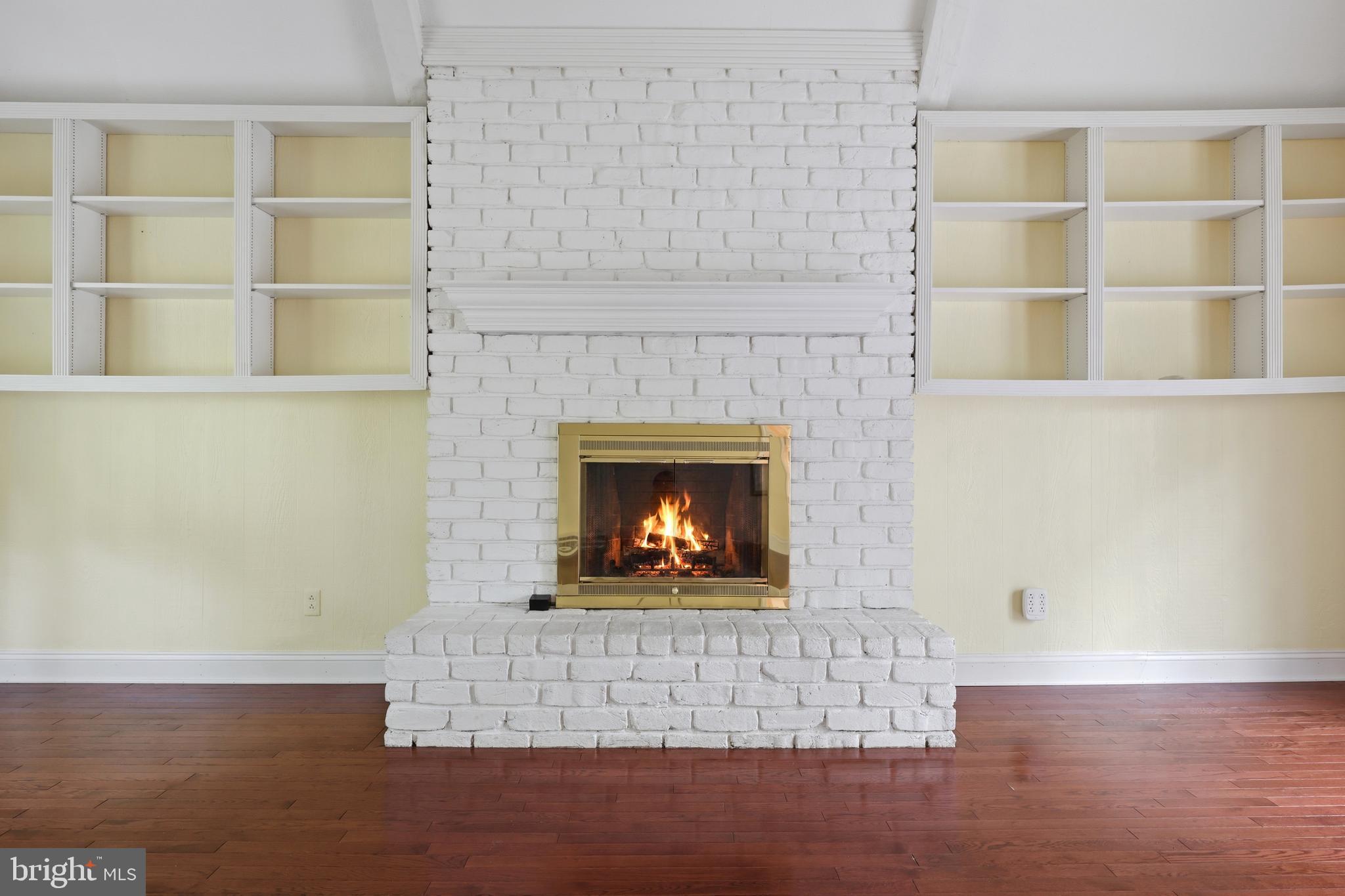 WOODBRIER MANOR - Residential