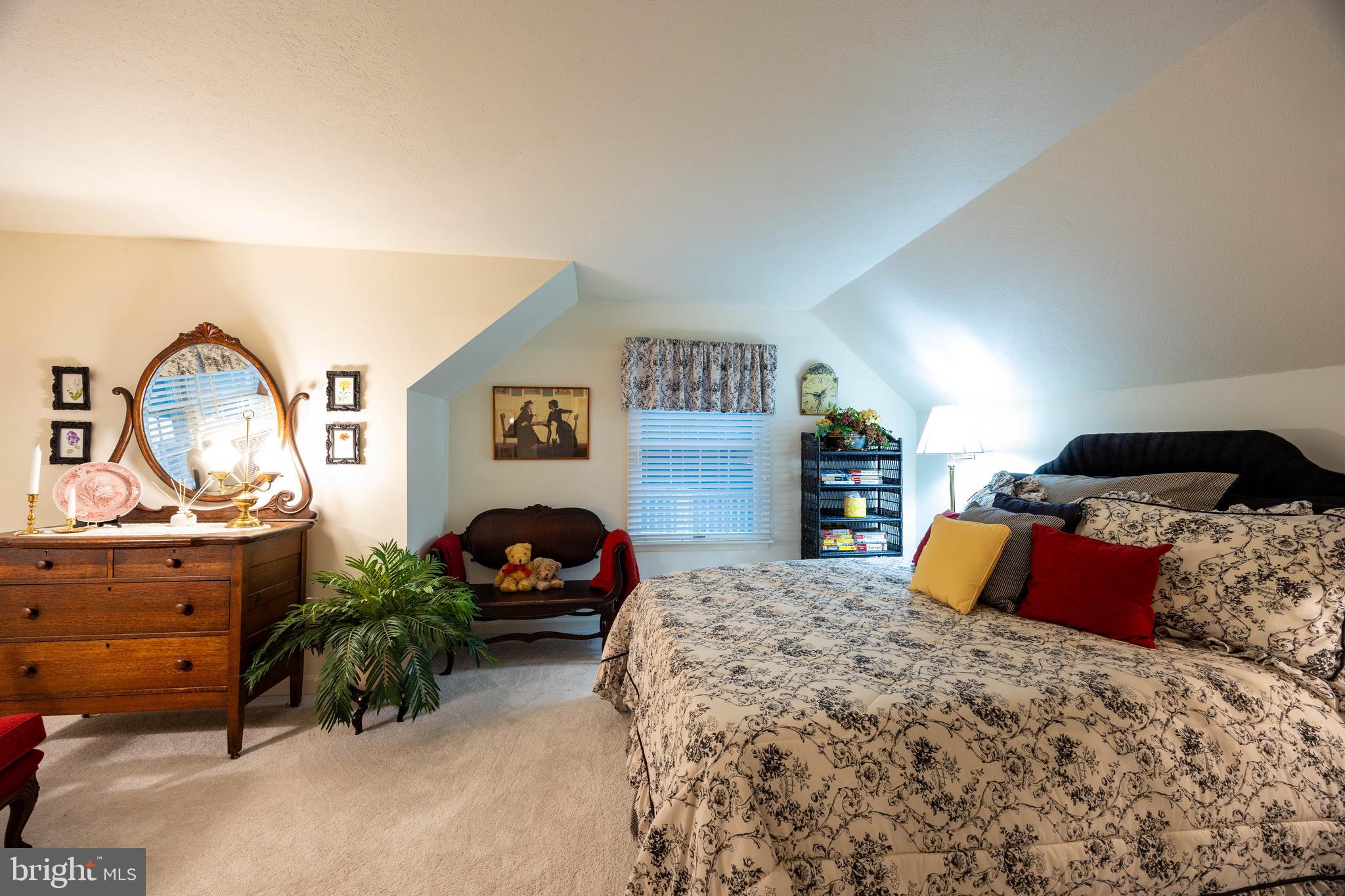 WOODBRIER MANOR - Residential