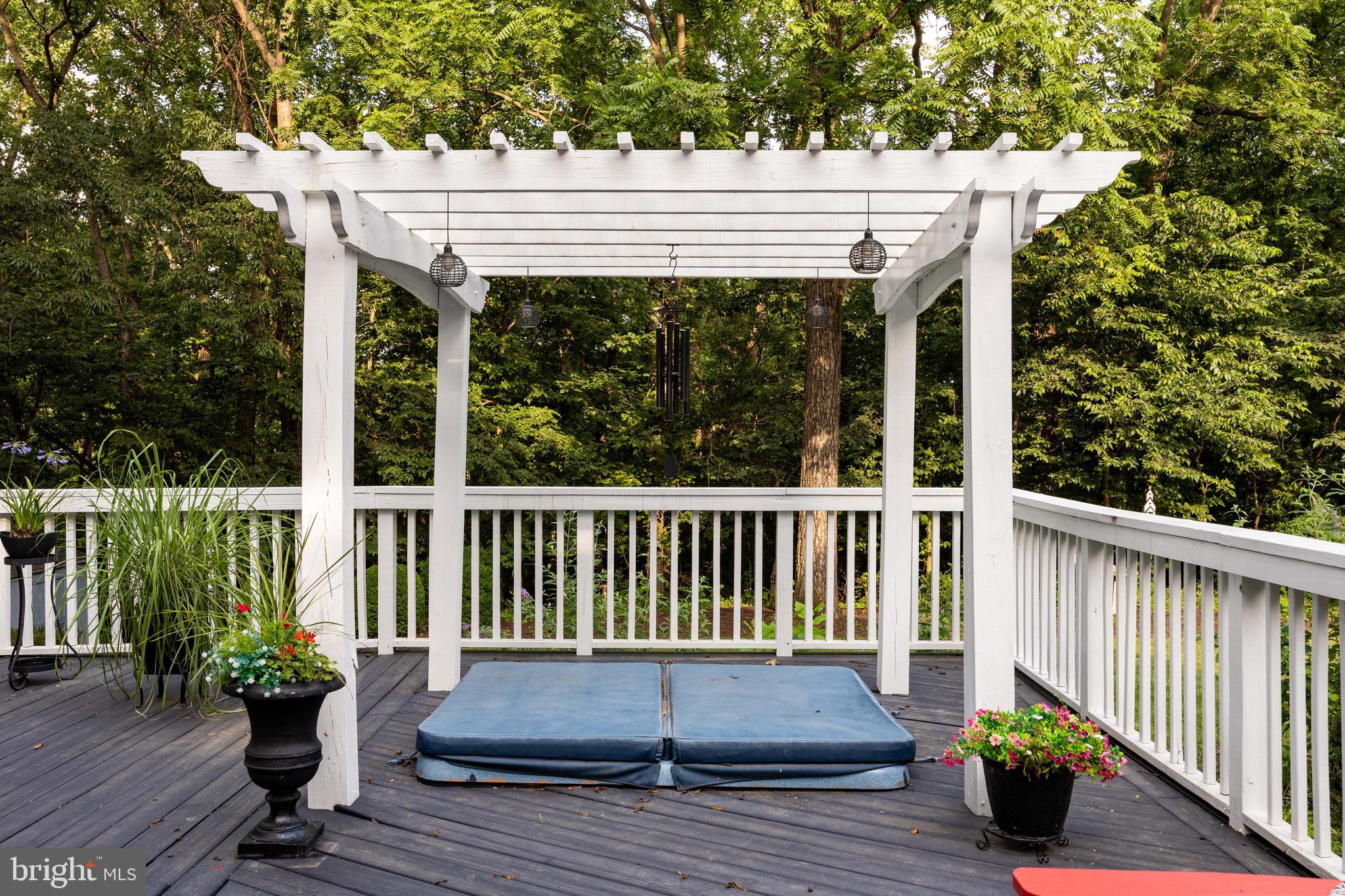 WOODBRIER MANOR - Residential