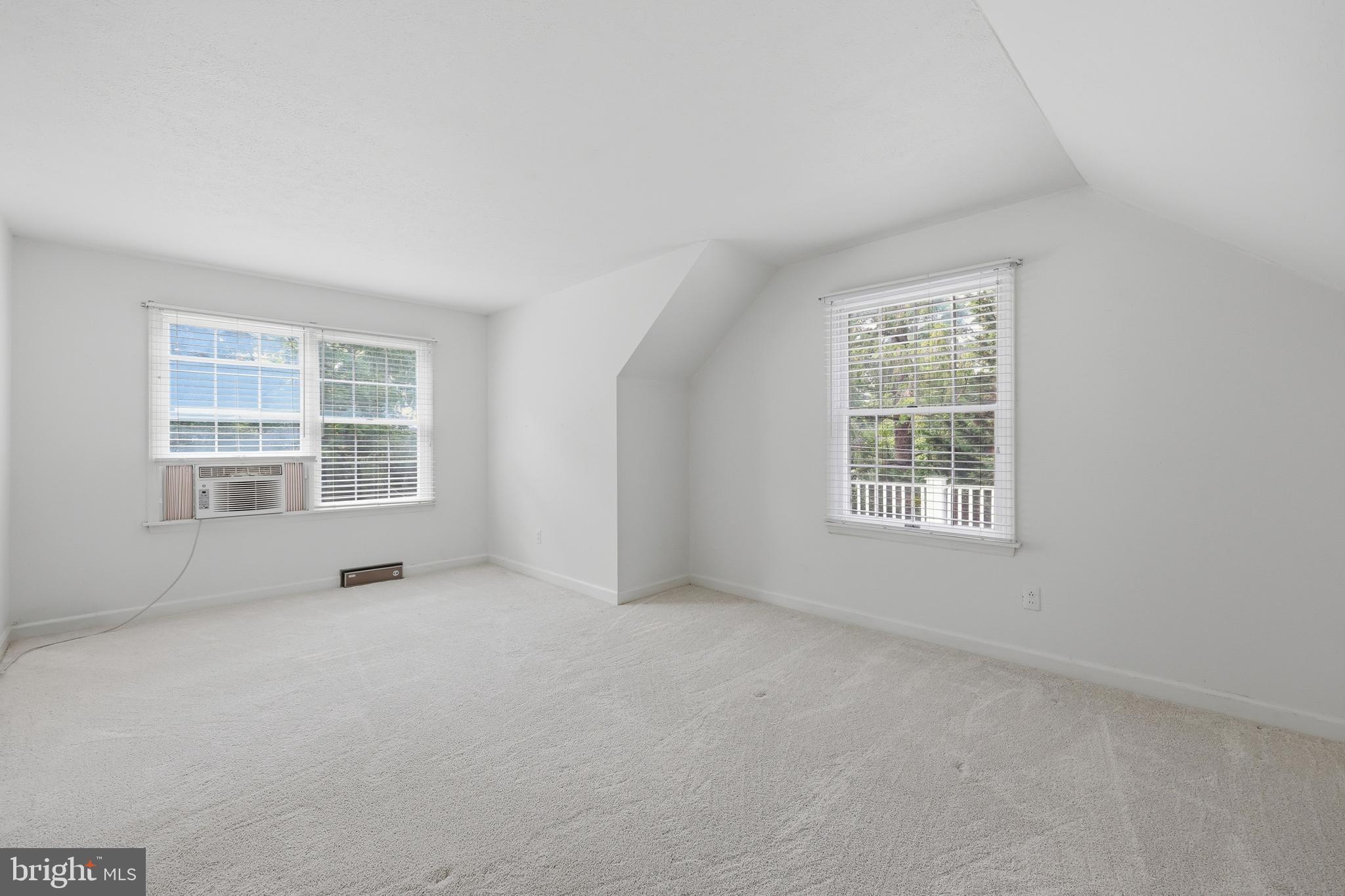 WOODBRIER MANOR - Residential