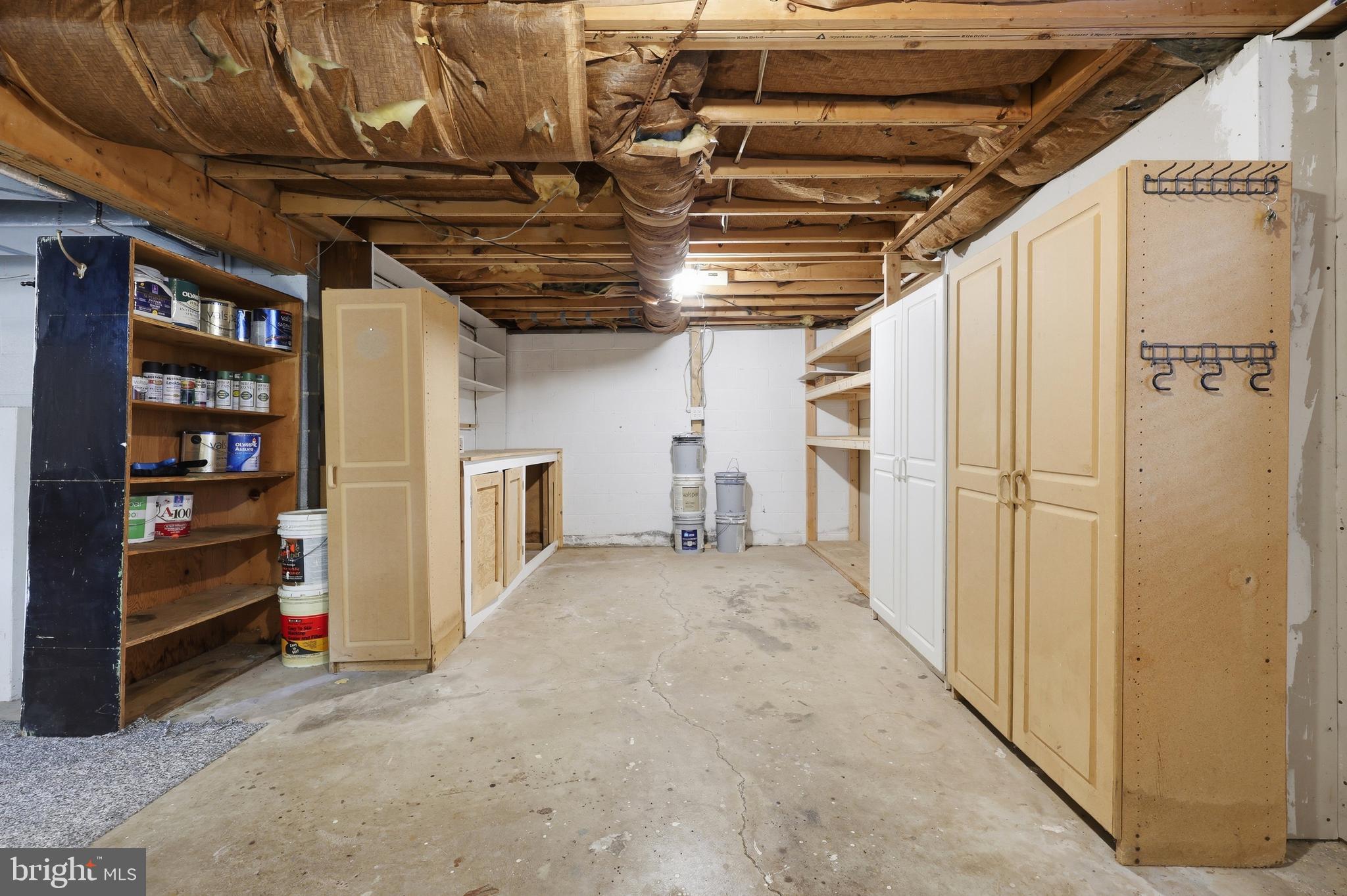 WOODBRIER MANOR - Residential