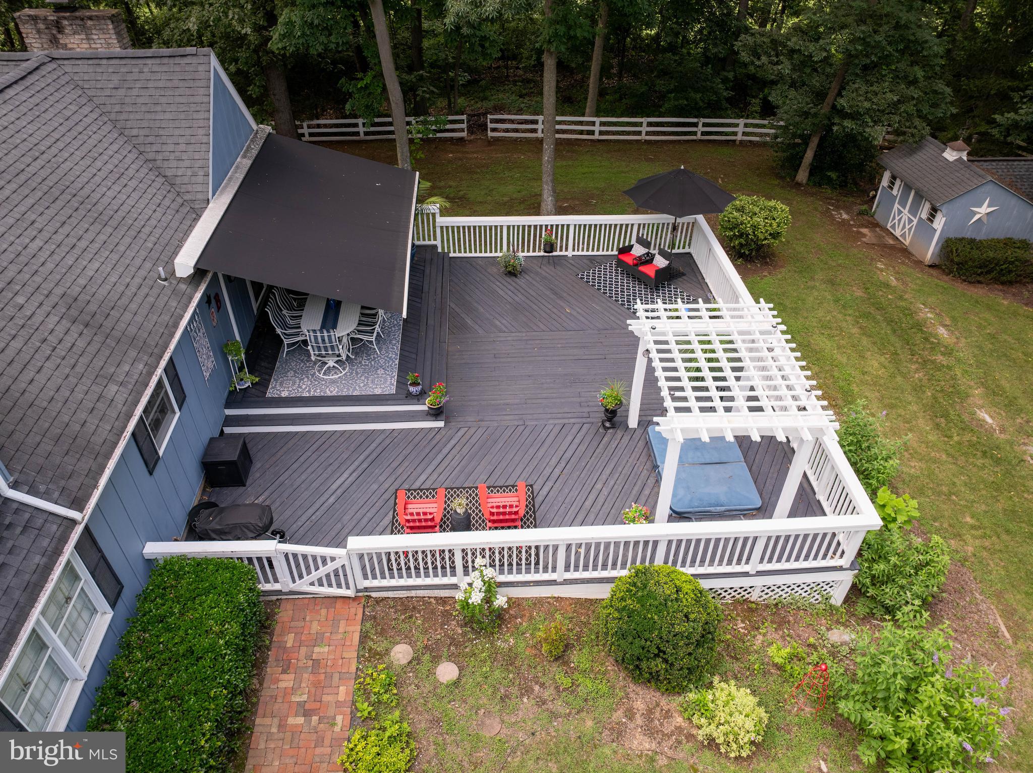 WOODBRIER MANOR - Residential